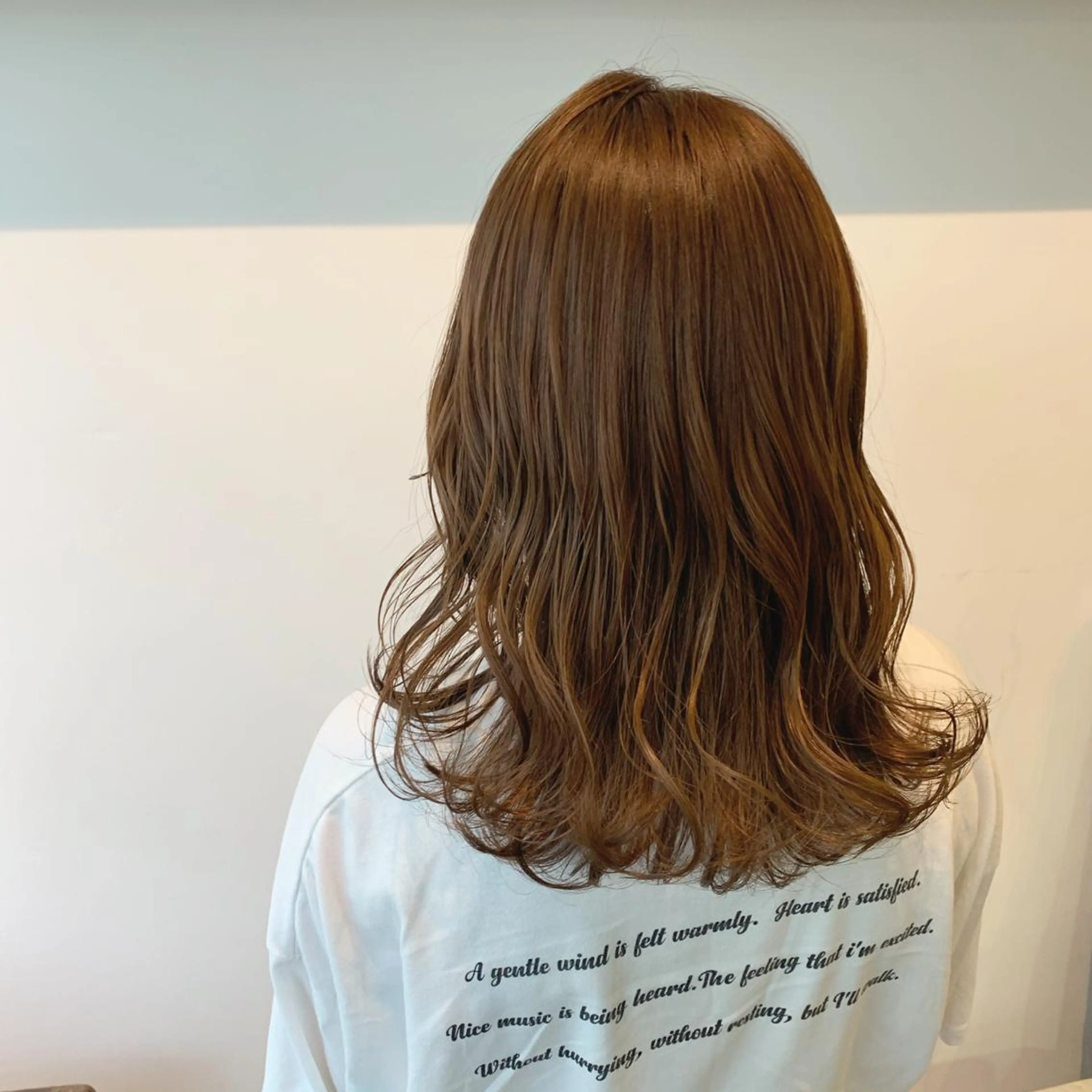 セミロング カラー ヘアアレンジ ベージュカラー カット ヘアカラー トリートメント 山崎 澪のヘアスタイル