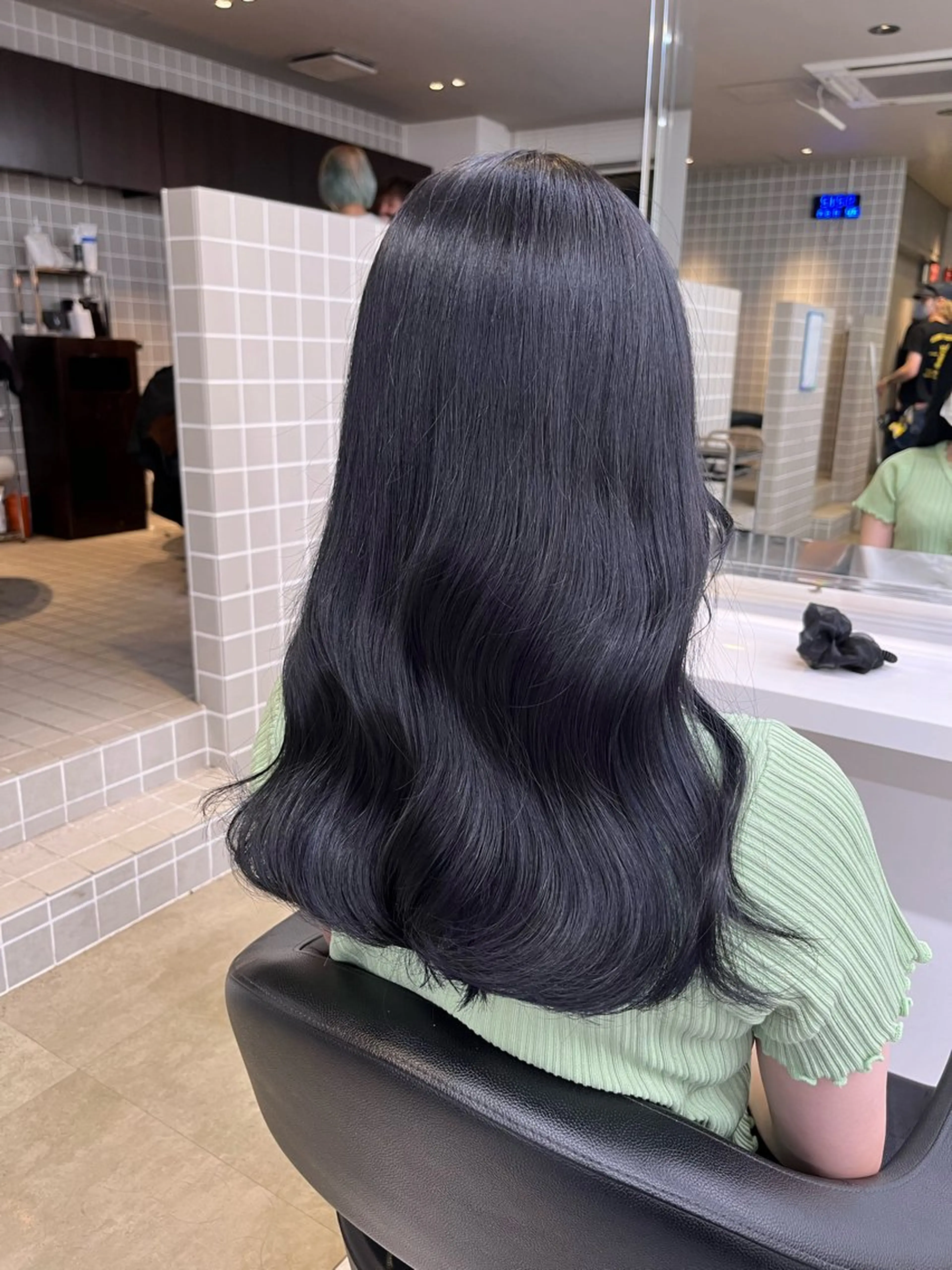 ロング ヘアカラー トリートメント ヘッドスパ ヘアセット 寒色＆ブリーチ特化 寒色MiOのヘアスタイル
