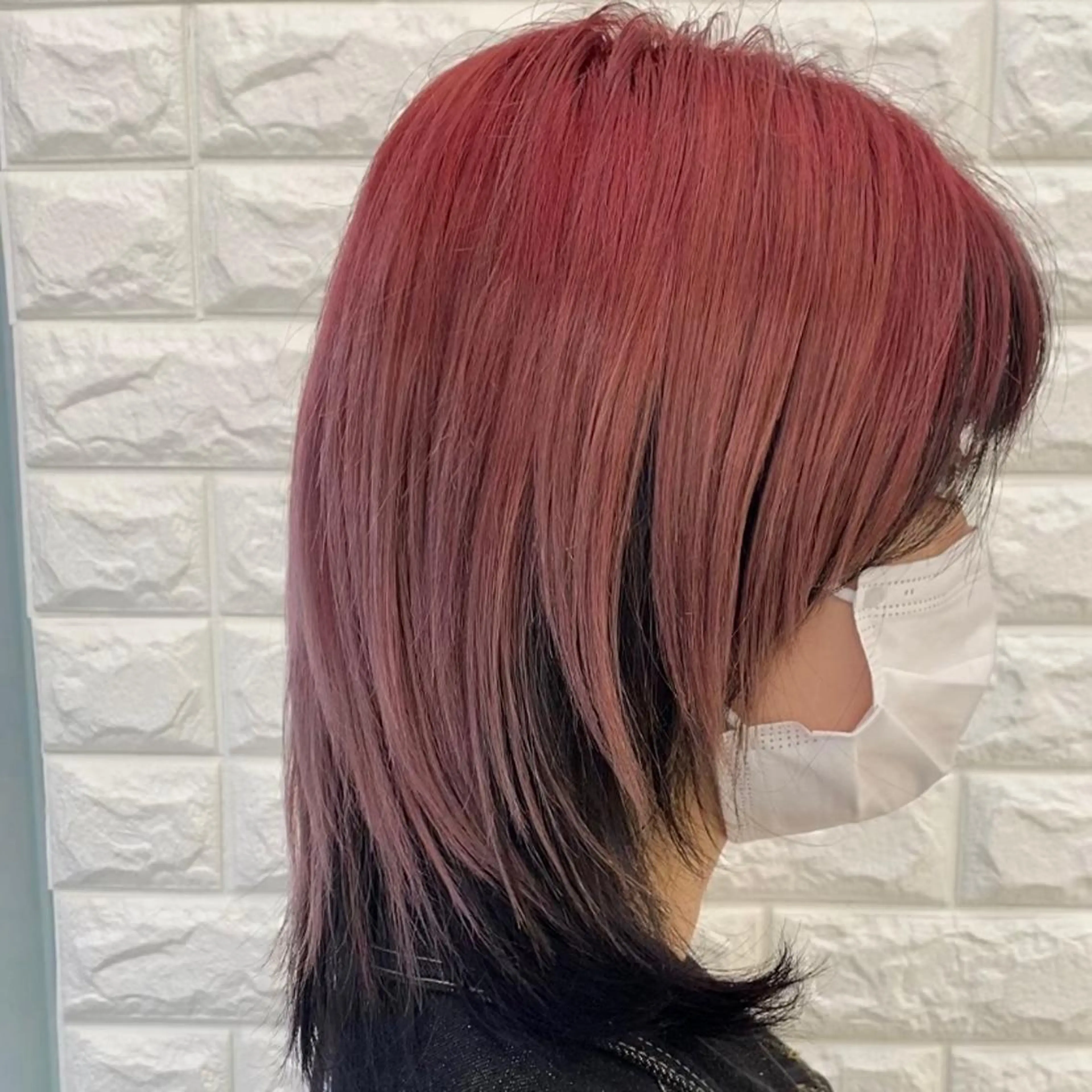 カラー 韓国ヘア レイヤーカットのヘアスタイル