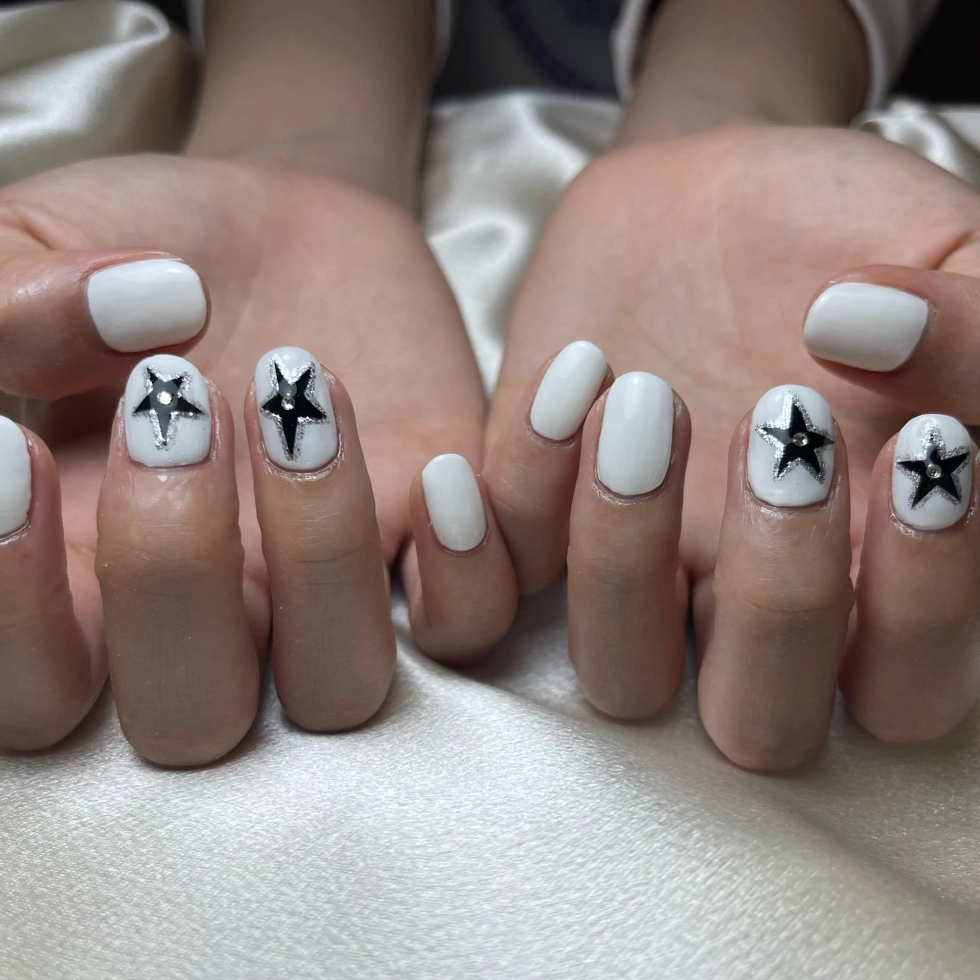 ネイル シンプルネイル 🧁fein. nana🩵のネイルデザイン