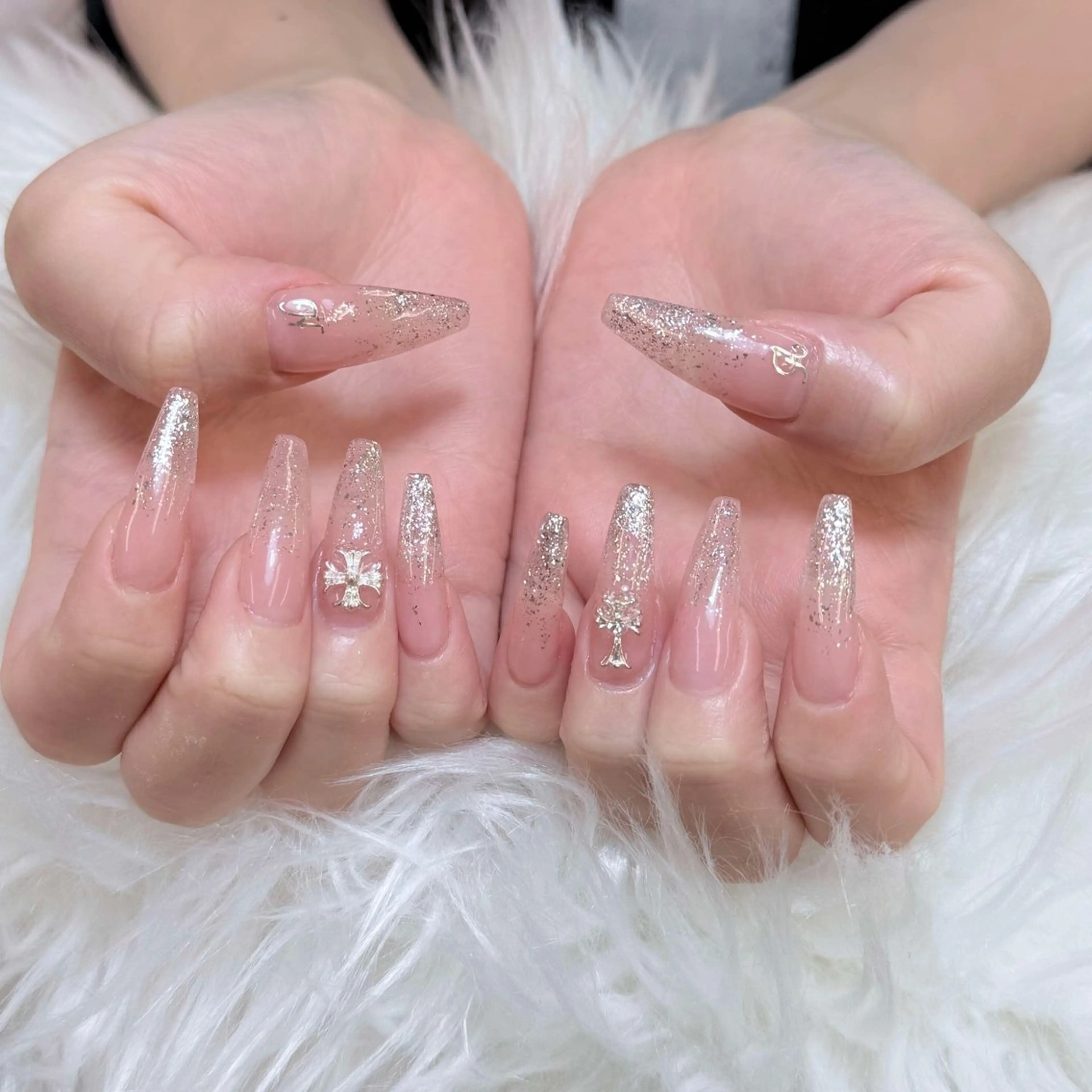 ネイル チークネイル 長さ出し フットネイル マグネットネイル 持ち込み ハンドネイル ANH NAIL ゴテゴテ専門店💎のネイルデザイン