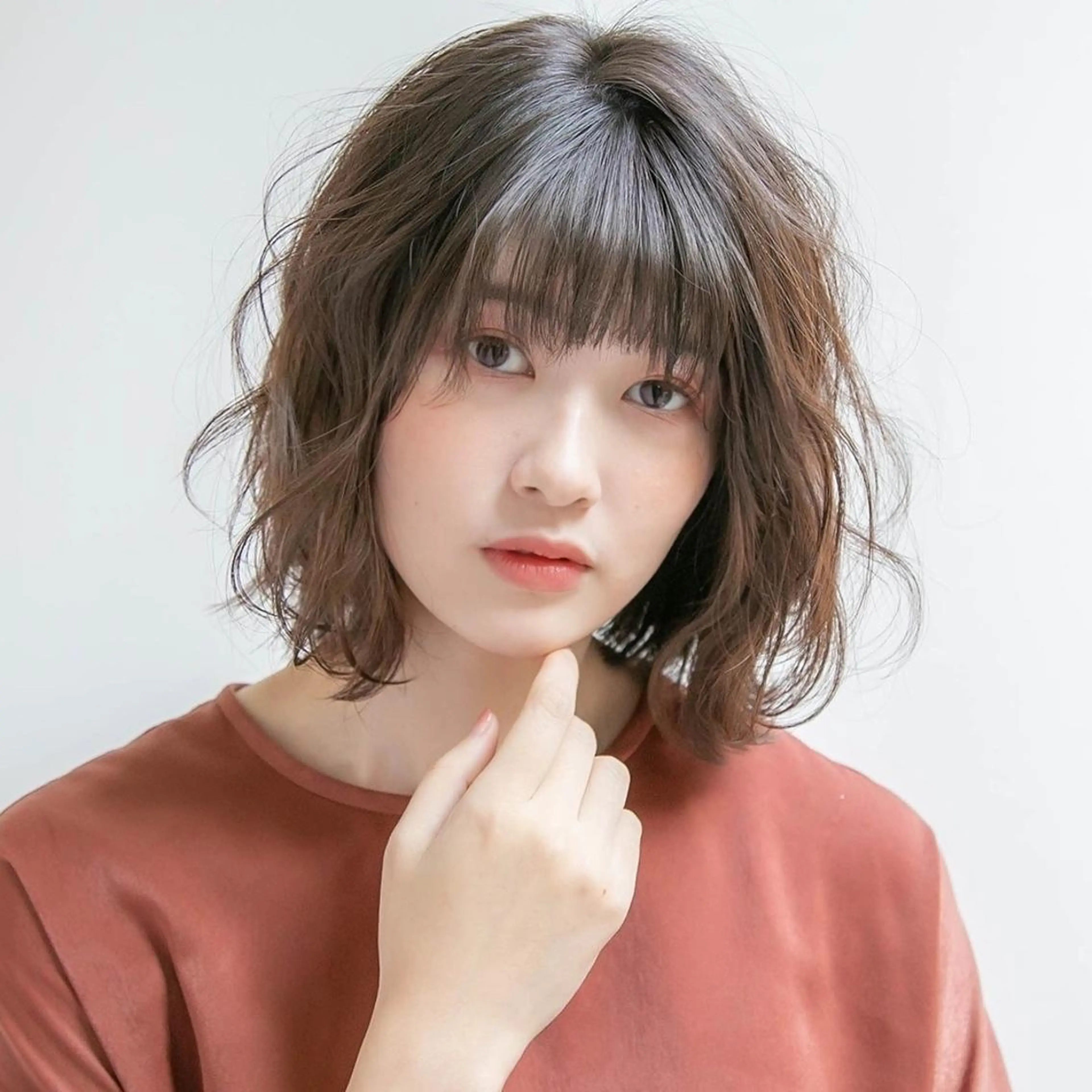 ミディアム カット ヘアカラー トリートメント 縮毛矯正/レイヤー 💎やまもとちひろのヘアスタイル