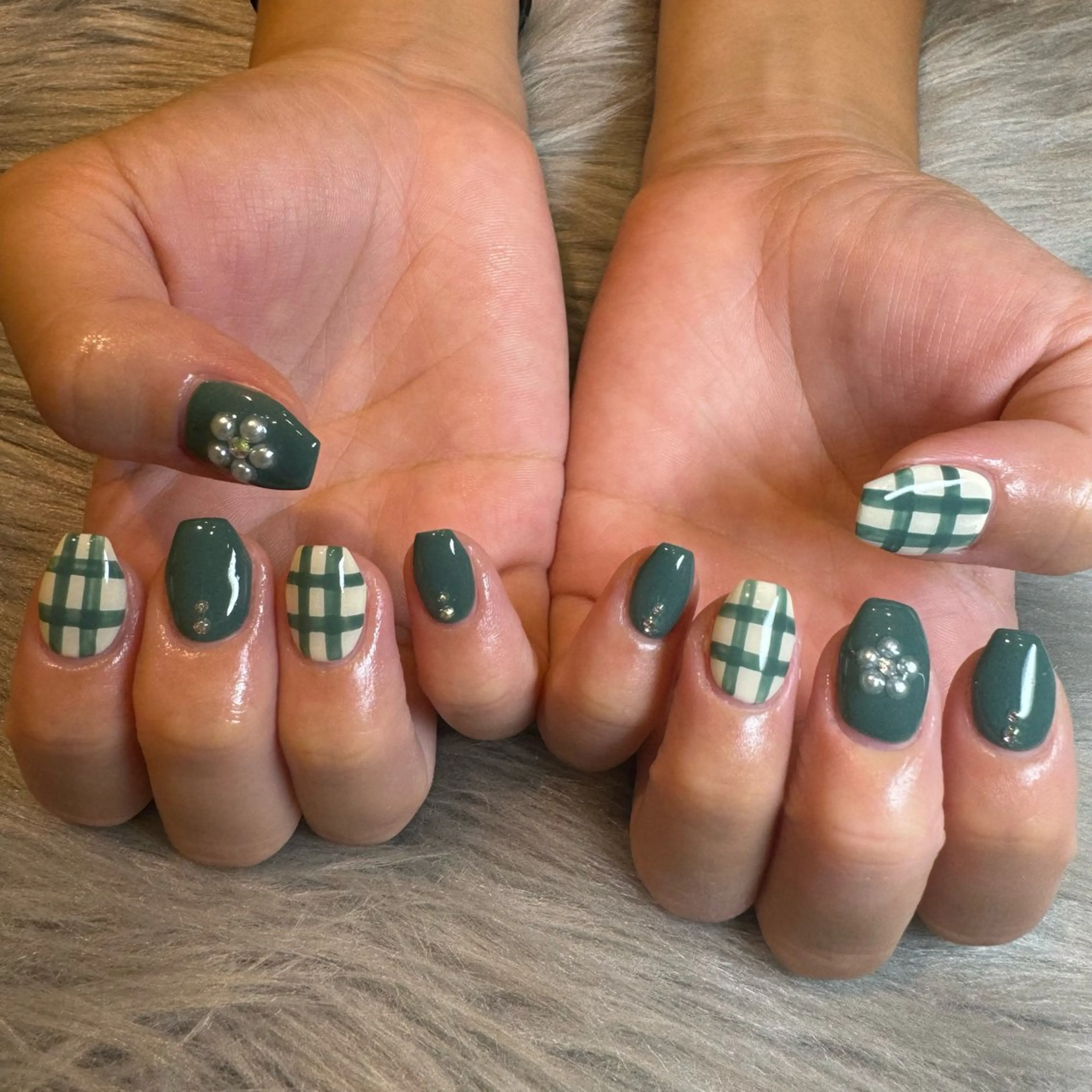 ネイル EARTH守谷店所属・🩶EARTH守谷店 YURA🦋のネイルデザイン