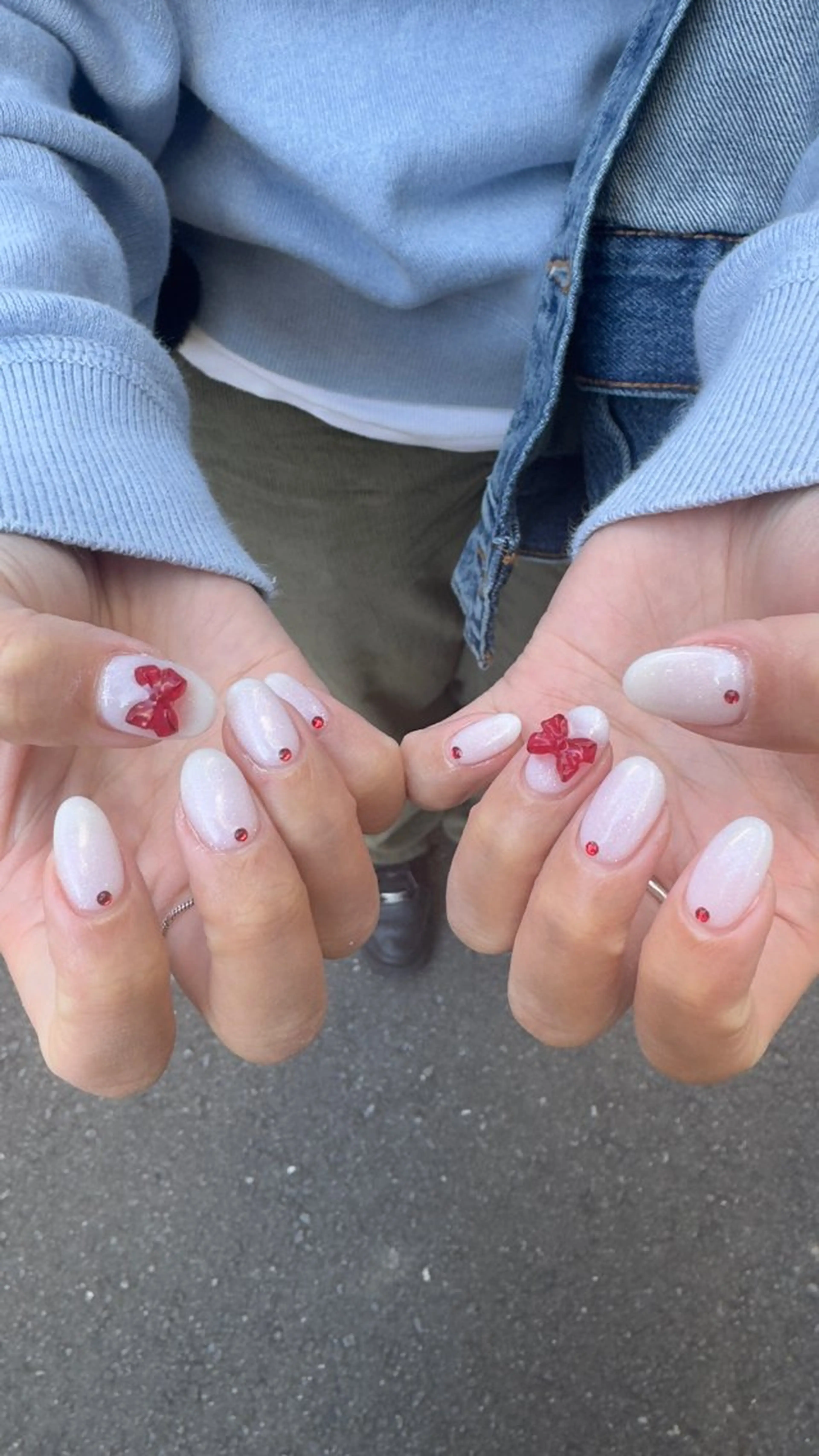 ネイル フレンチネイル 韓国ネイル マグネットネイル ミラーネイル リボン ハンドネイル MH_ Nailのネイルデザイン