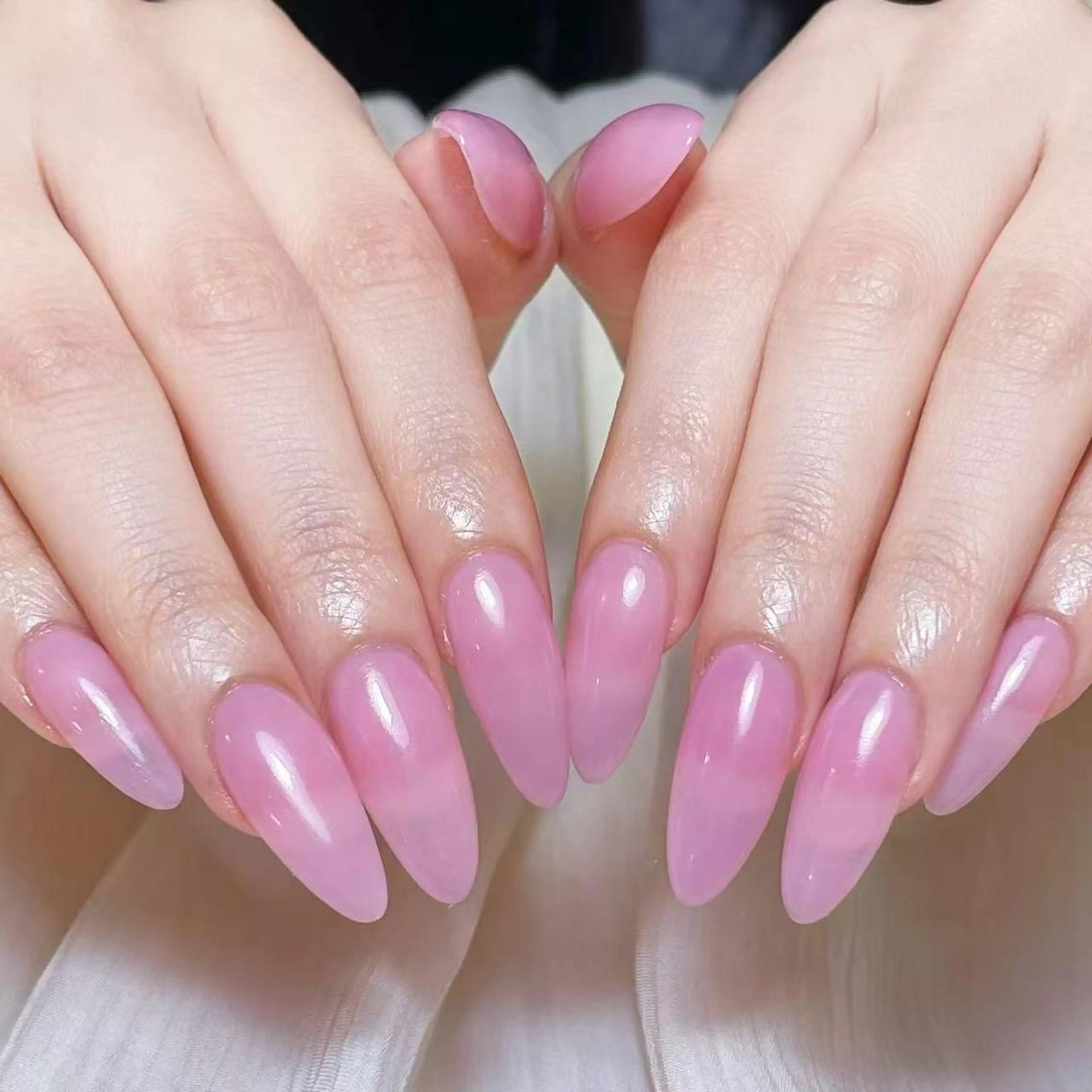 ネイル アートネイル オーロラネイル ガーリー キラキラネイル 韓国ネイル ハンドネイル YOYO 💅のネイルデザイン