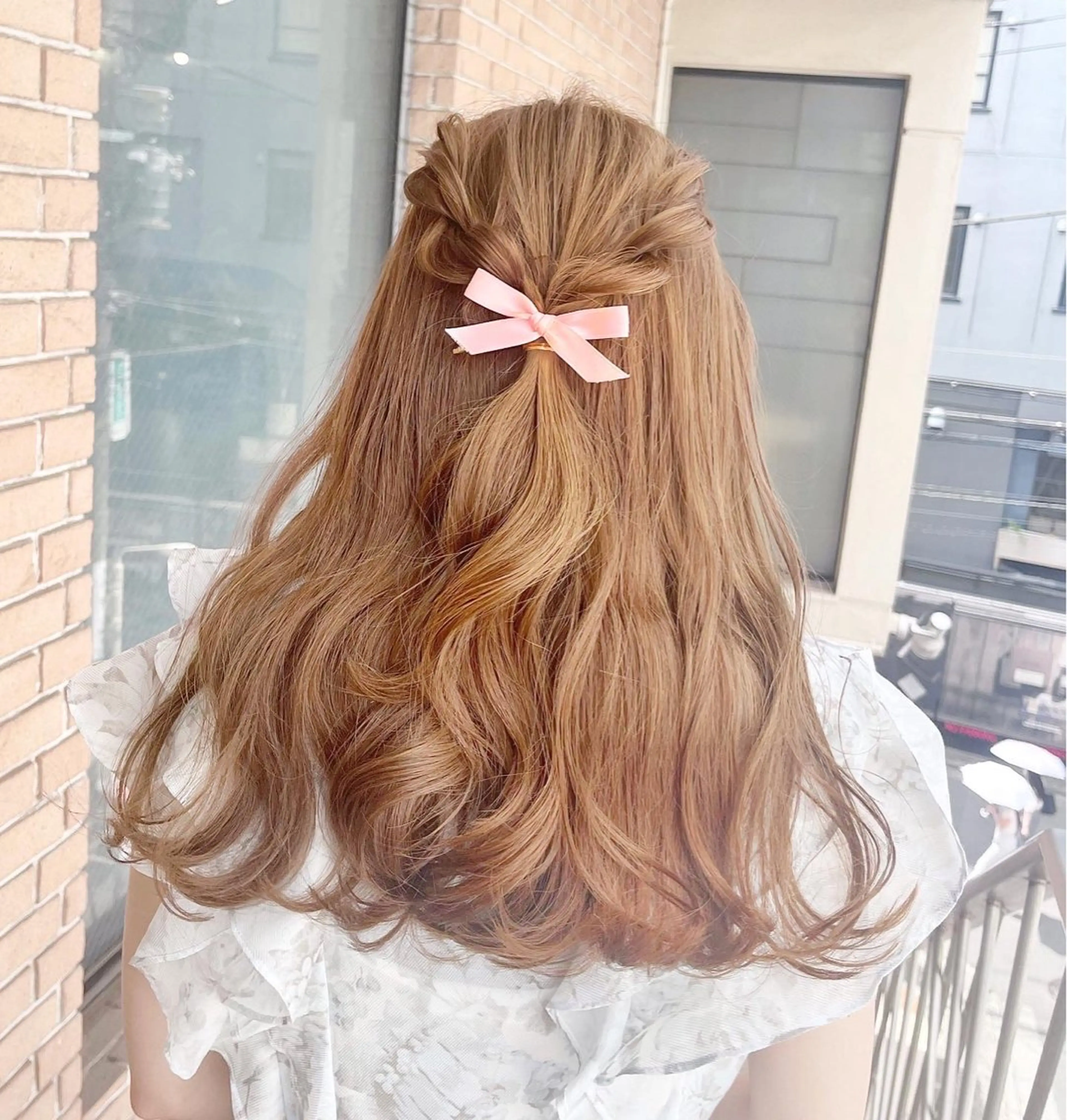 セミロング カラー ヘアアレンジ トリートメント カット ヘアカラー トリートメント ピンクカラー🩷 ヘアセットＮＯ.1のヘアスタイル