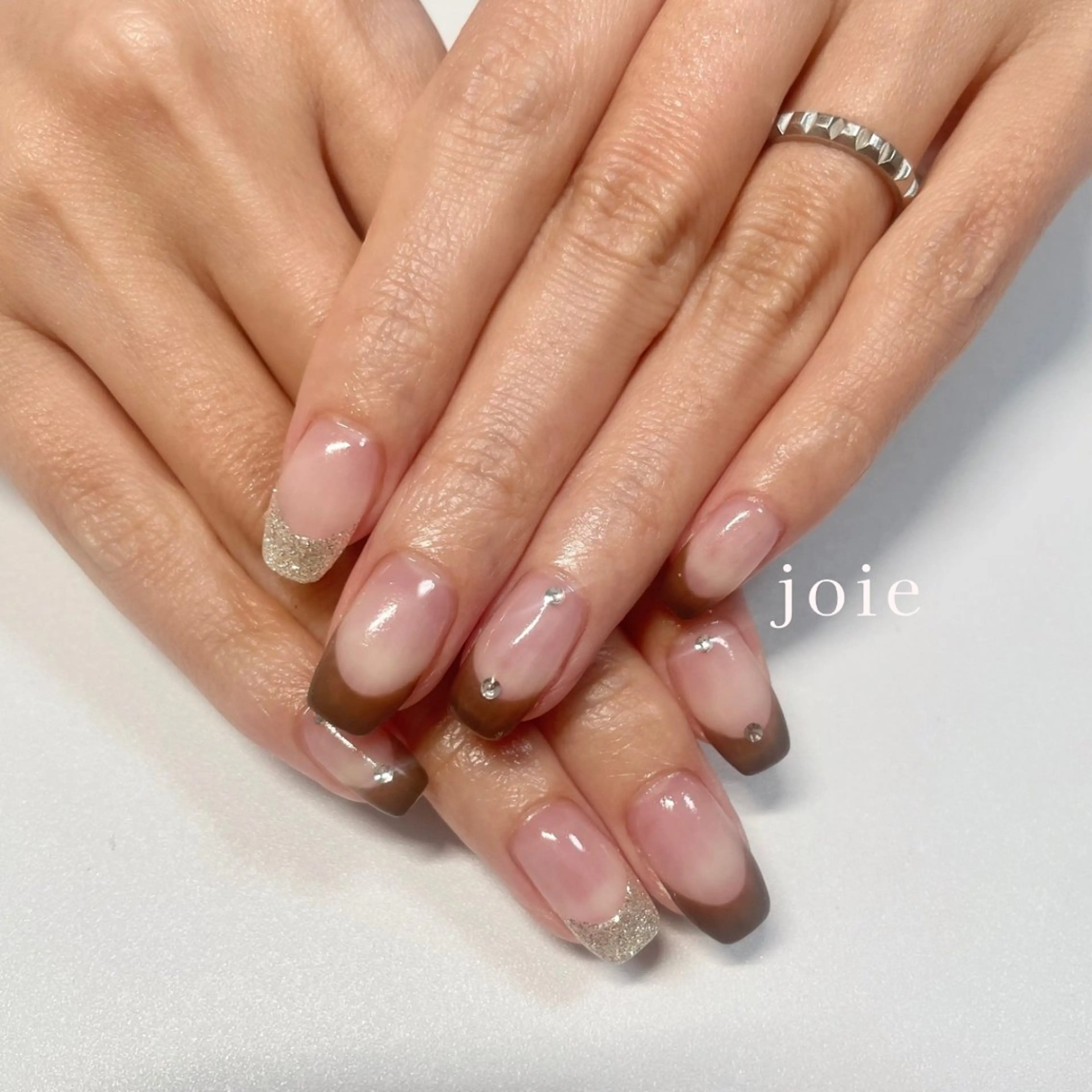 ネイル フレンチネイル ジェルネイル オフィスネイル パラジェル Nailist Mikuのネイルデザイン