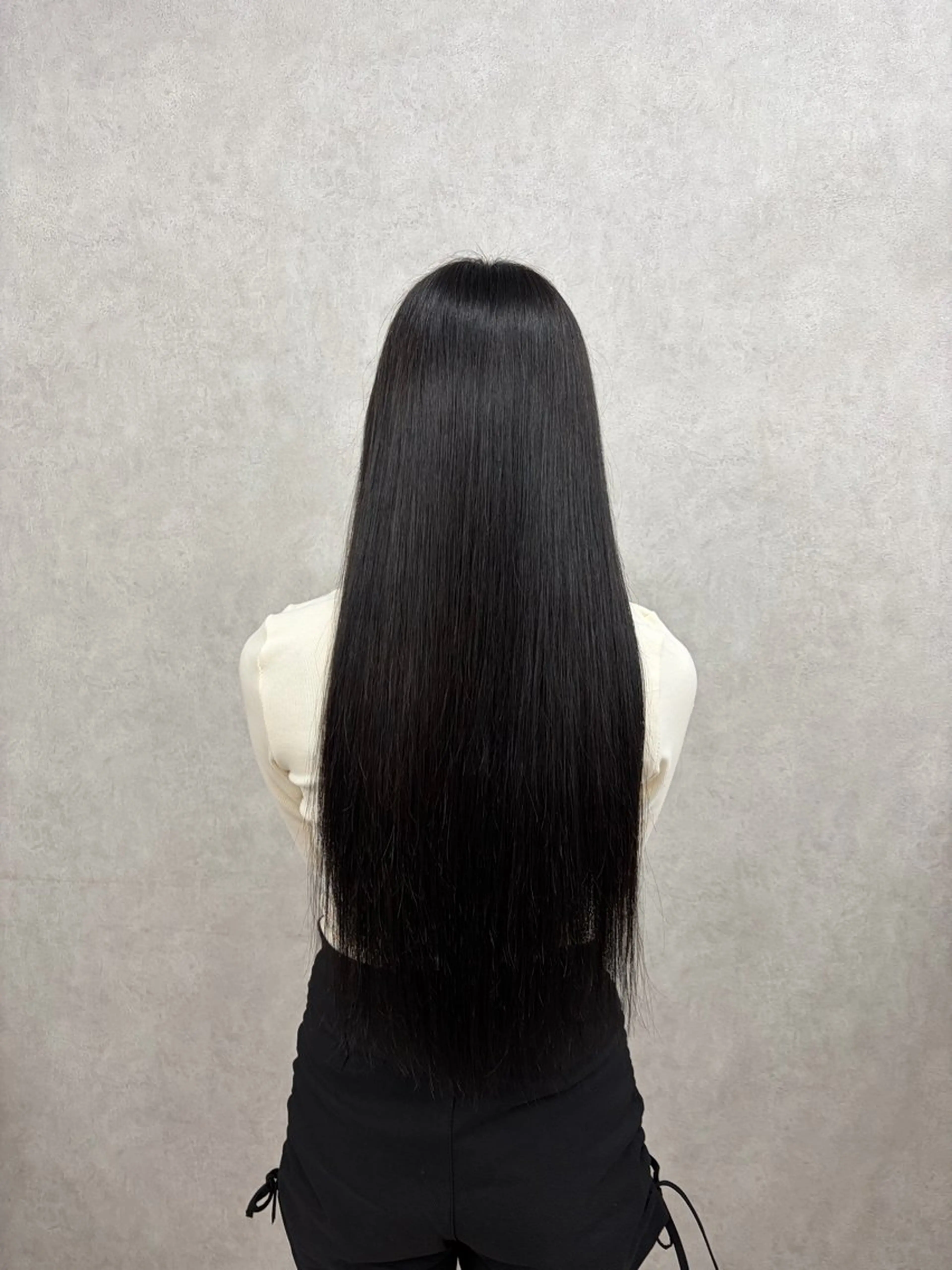 ロング カラー ダークグレー ダークグレージュ グレージュ 倉澤 愛理のヘアスタイル