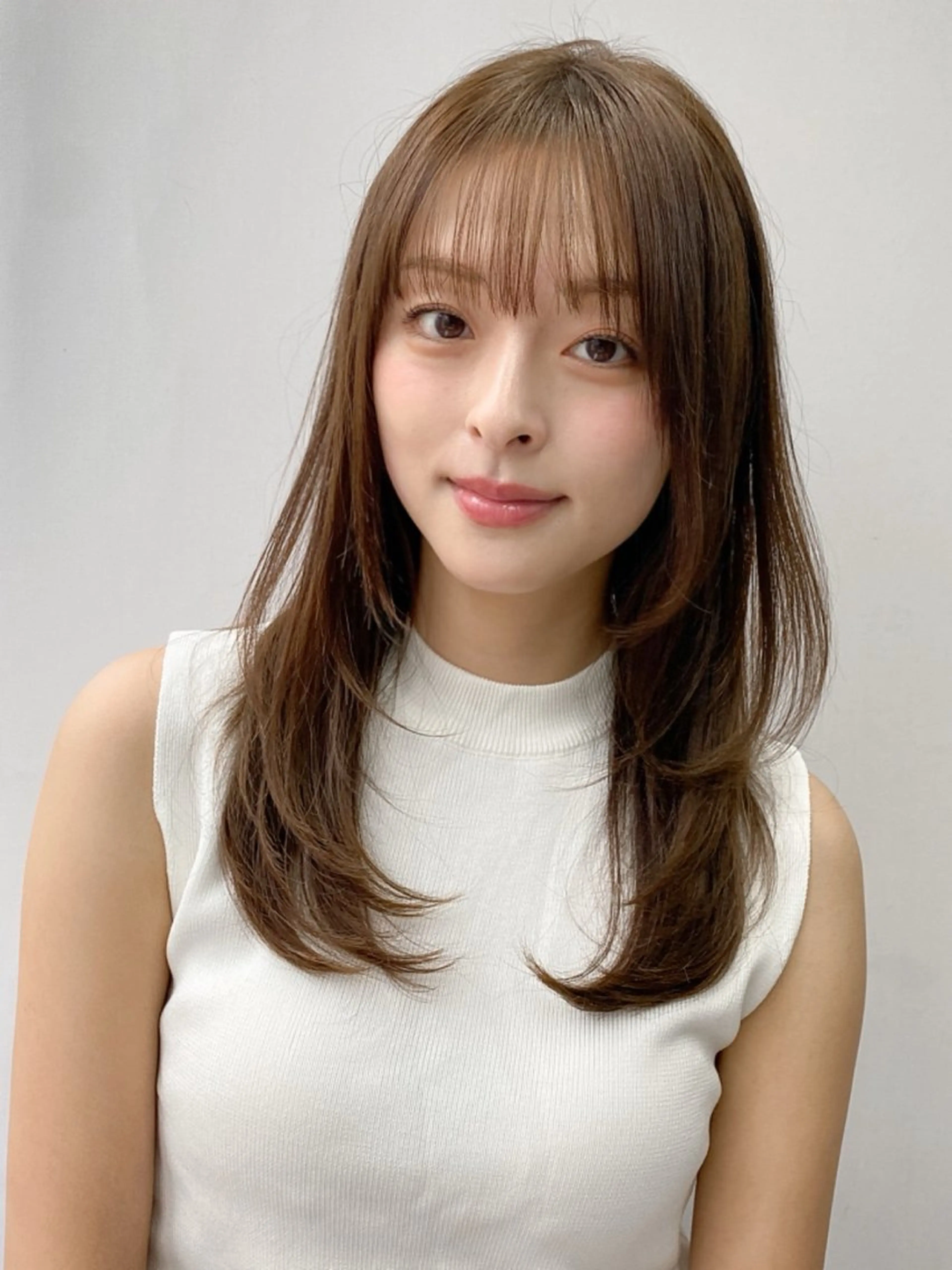 セミロング カラー レイヤーカット カット トリートメント 佐藤 侑哉のヘアスタイル
