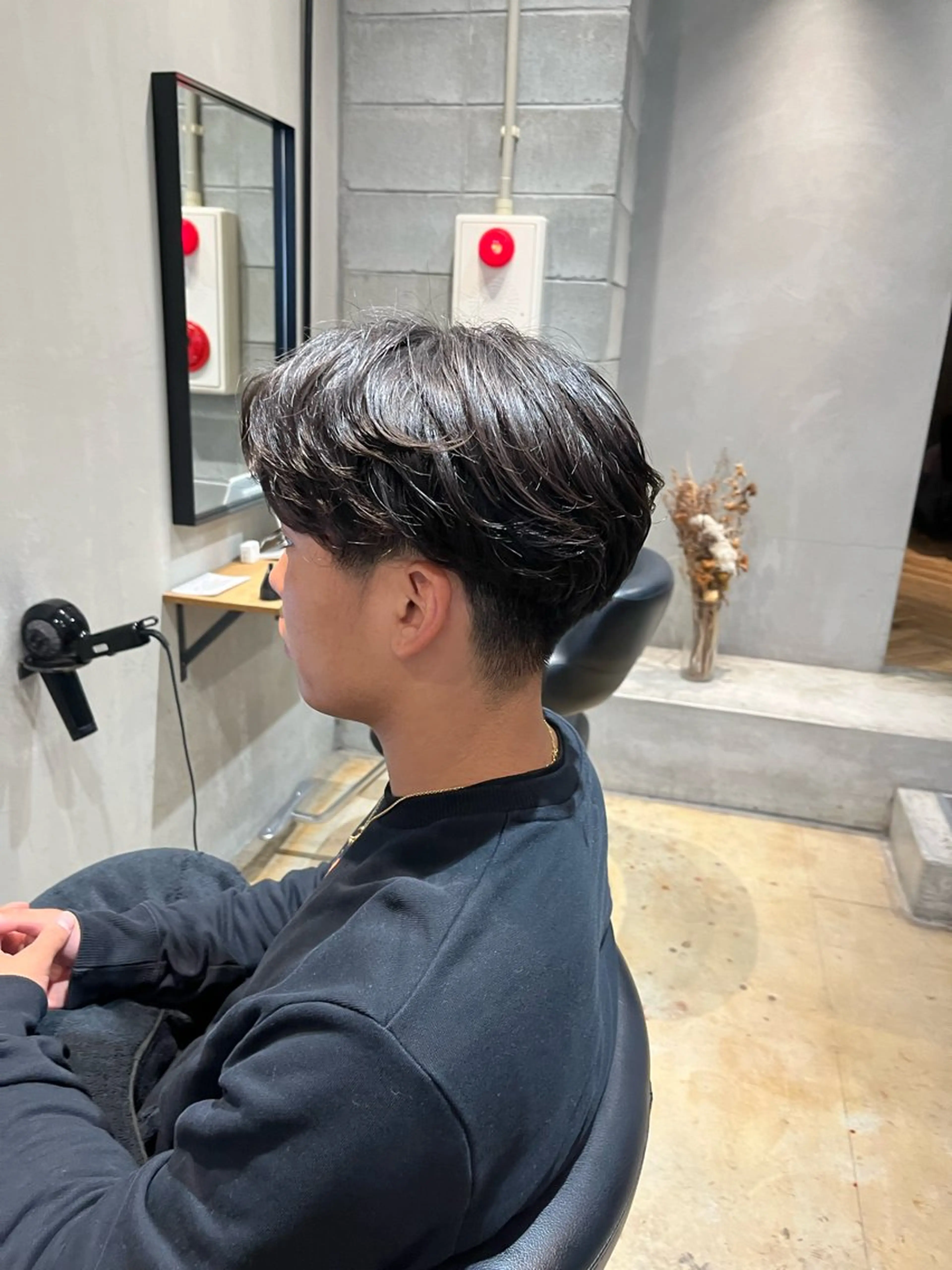 パーマ メンズ メンズパーマ ニュアンスパーマ カット ヘアカラー こまつばらみお/レイ ヤー/ダブルカラーのヘアスタイル