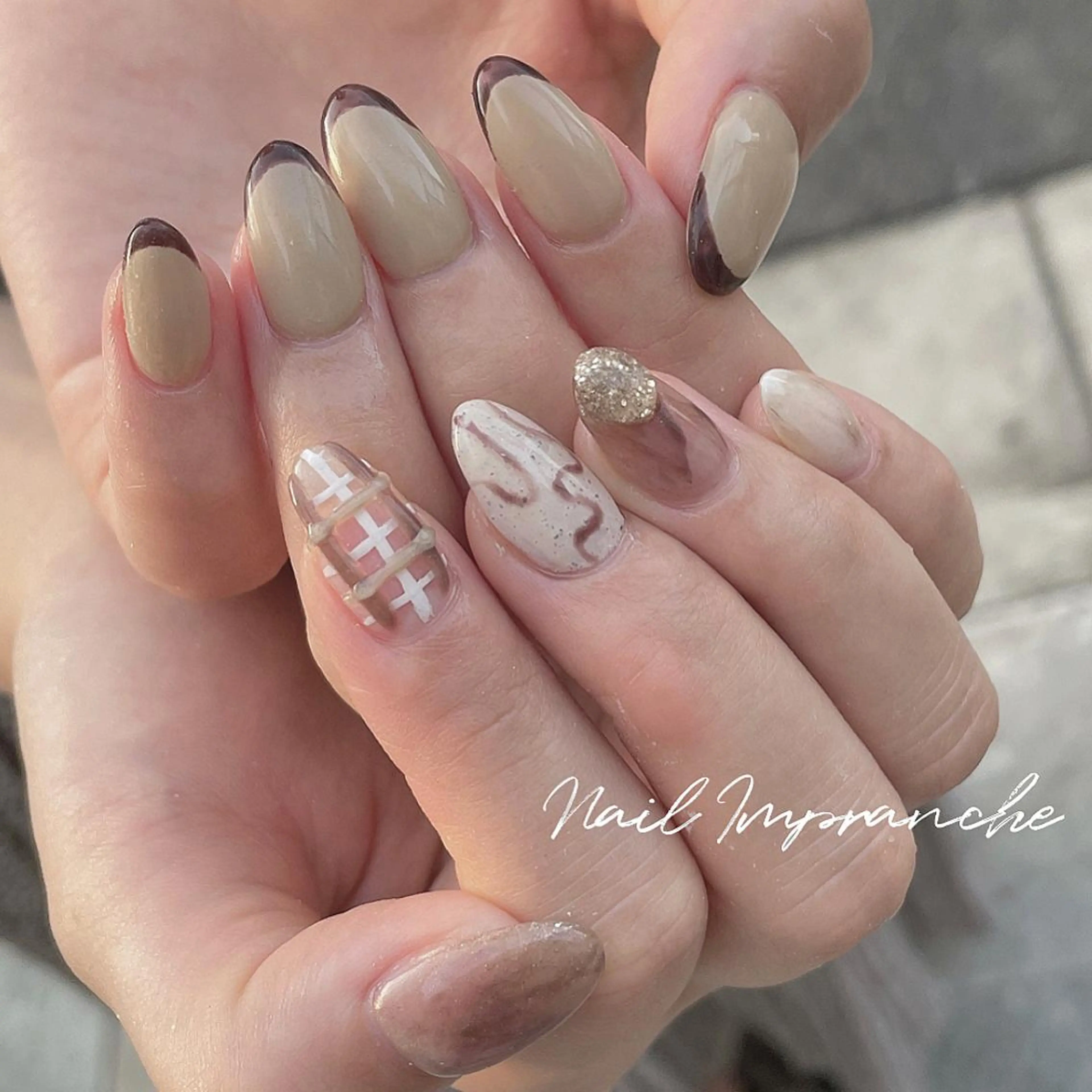 カラー ヘアアレンジ ネイル マツエク・マツパ ブラウンカラー カラーマツエク ブラウン フレンチネイル ハンドネイル 松井 亜由美のネイルデザイン