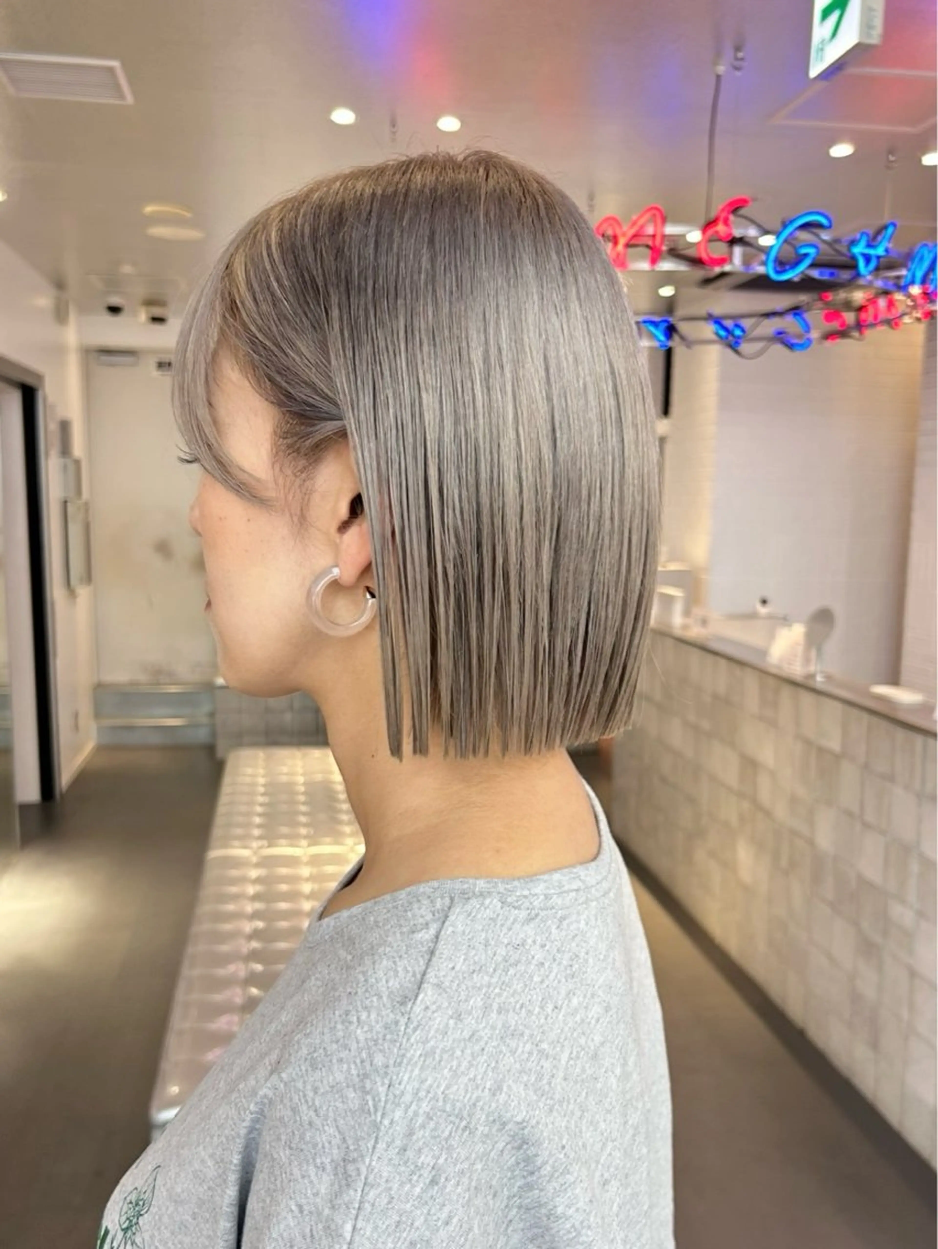ショート ボブ エクステ 外国人風カラー レイヤーカット ショートヘア ヘアカラー MiRI💜地毛級 エクステ✖似合わせ技のヘアスタイル