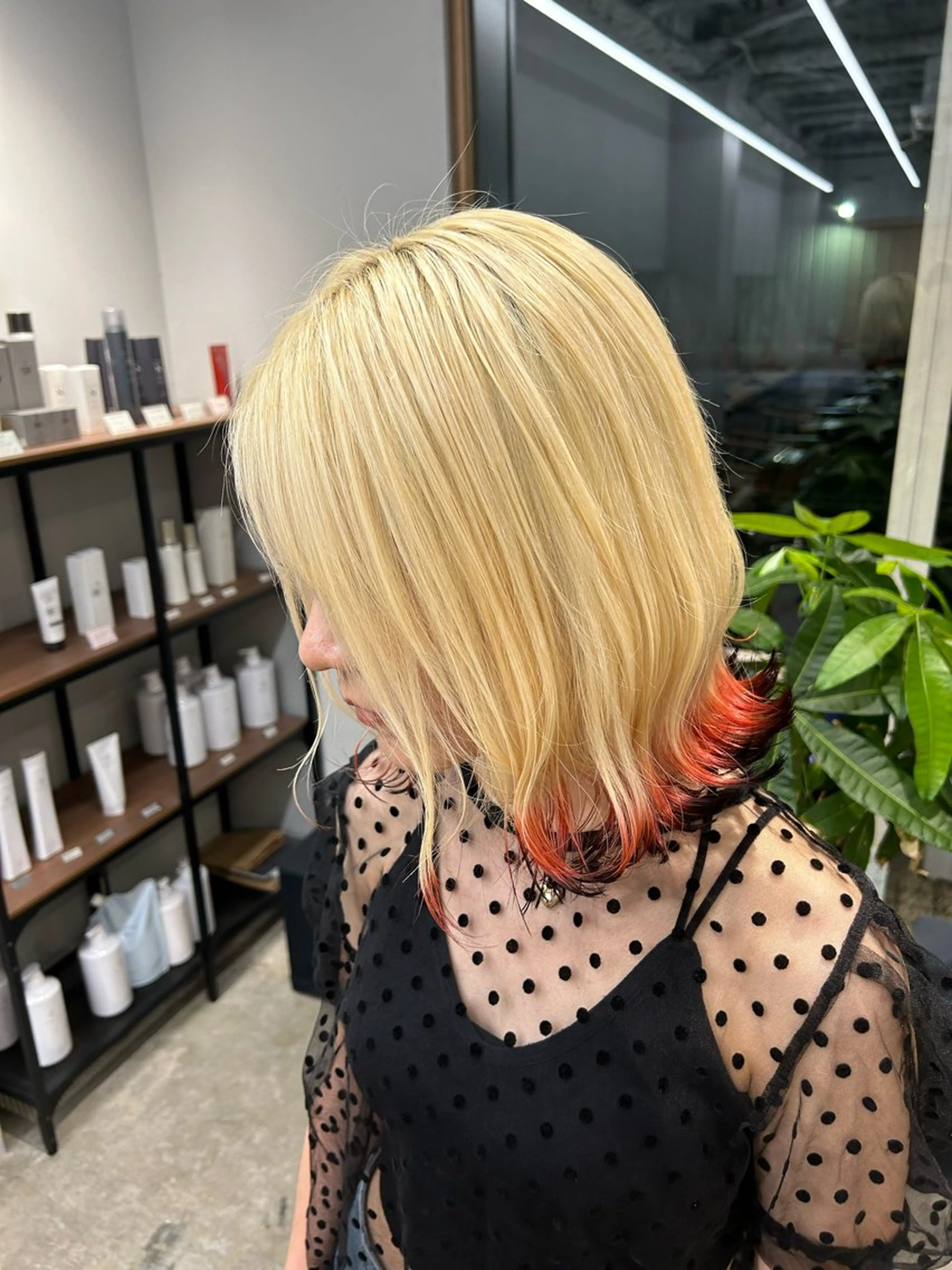 ミディアム 狐カラー カット ヘアカラー SAEKI【ior 】北千住店ブリーチのヘアスタイル