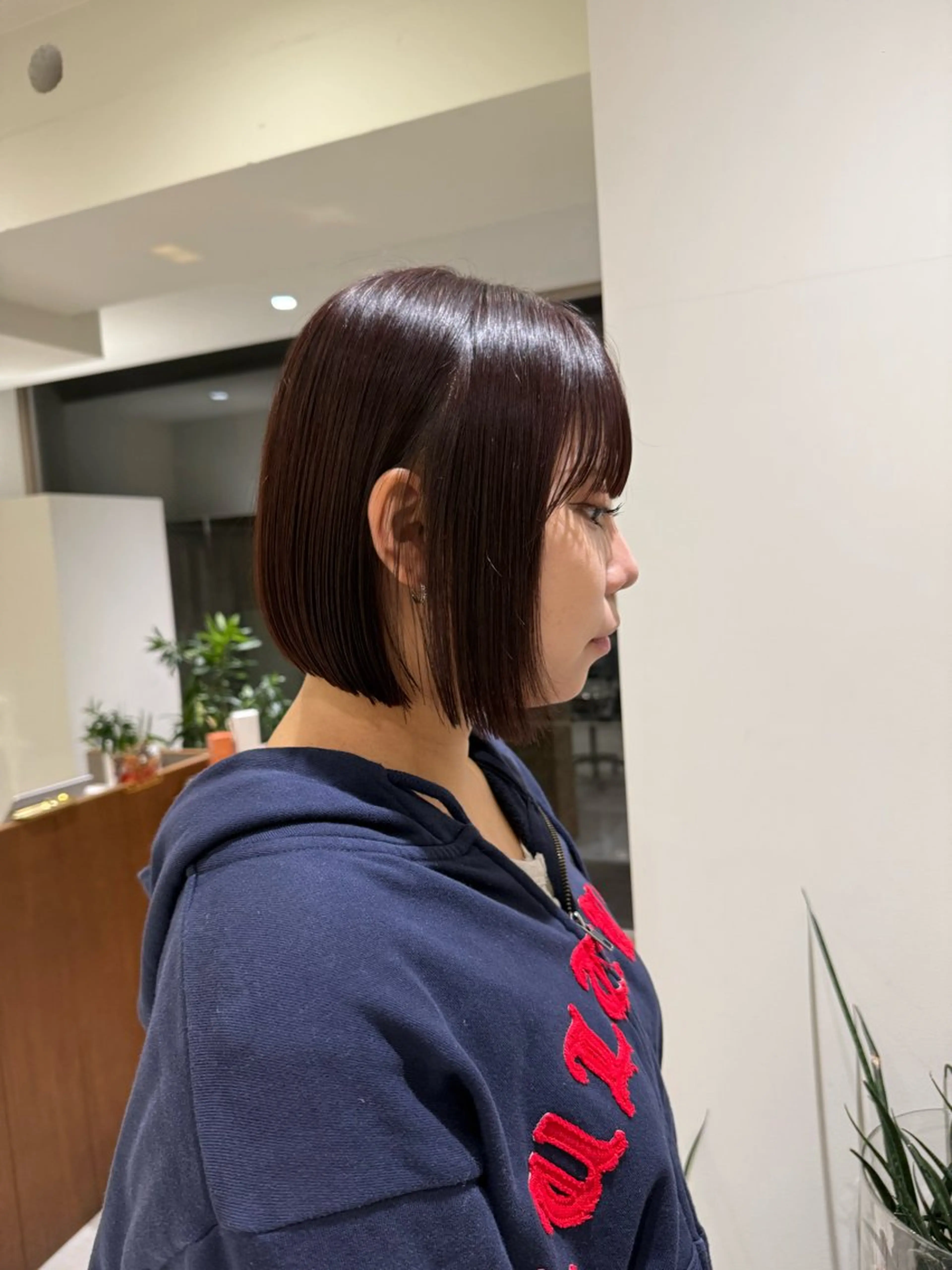 ショート カラー カット ヘアカラー ぱつっとボブ/透明感 カラー/Ayakaのヘアスタイル