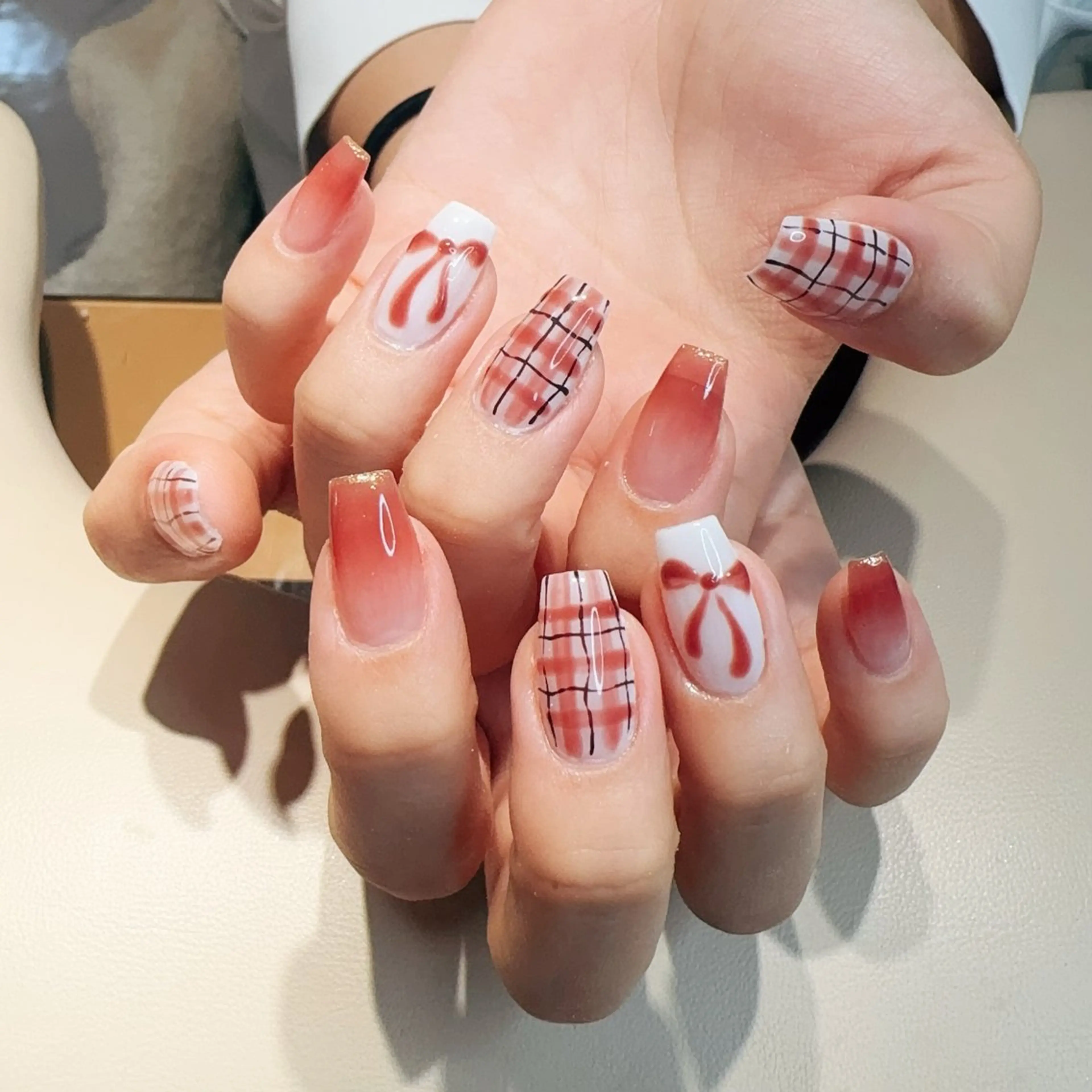 ネイル ハンドネイル ハンドケア 🦋Yumi Nail🦋Momoのネイルデザイン