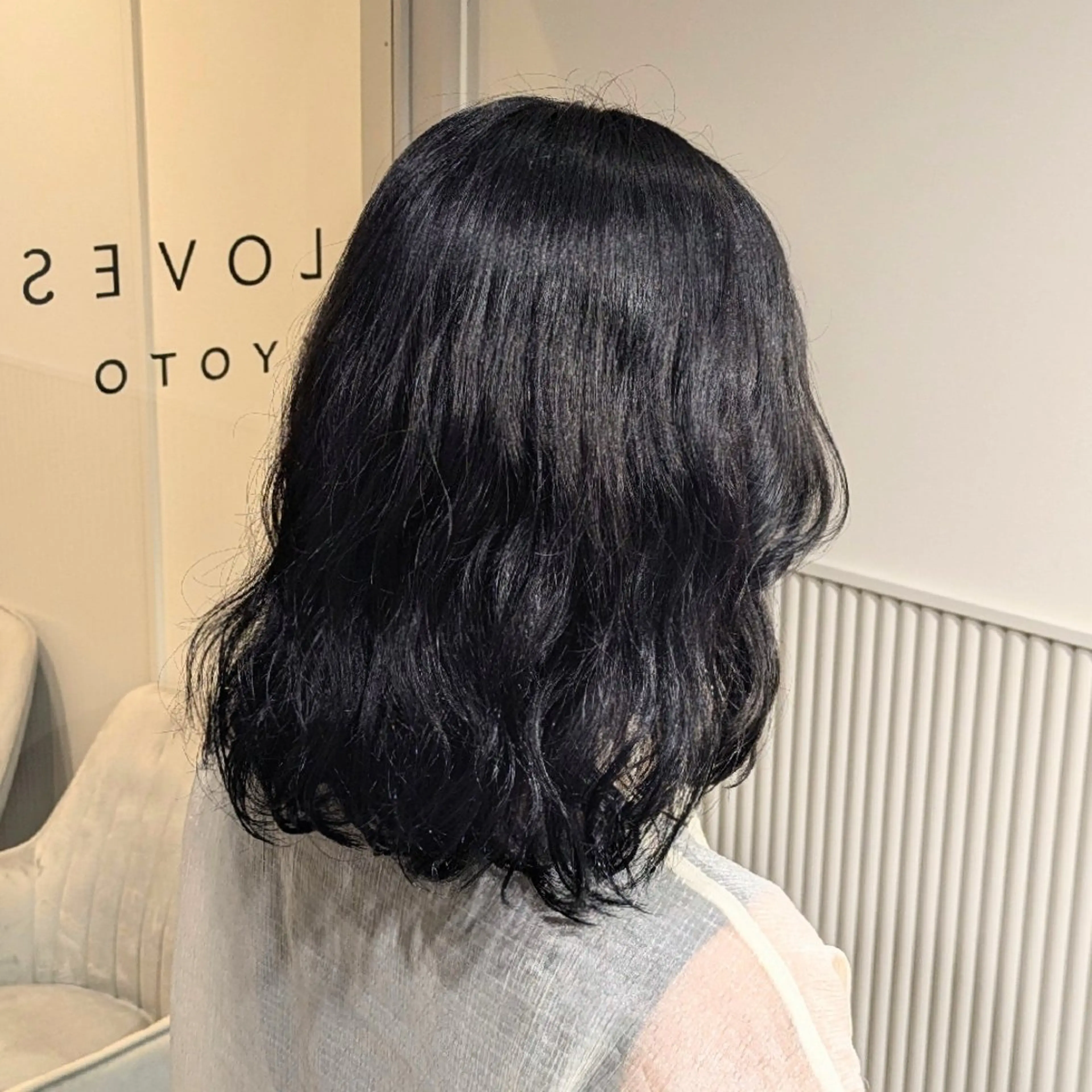 ミディアム LOVEST クロサカ ユウナのヘアスタイル