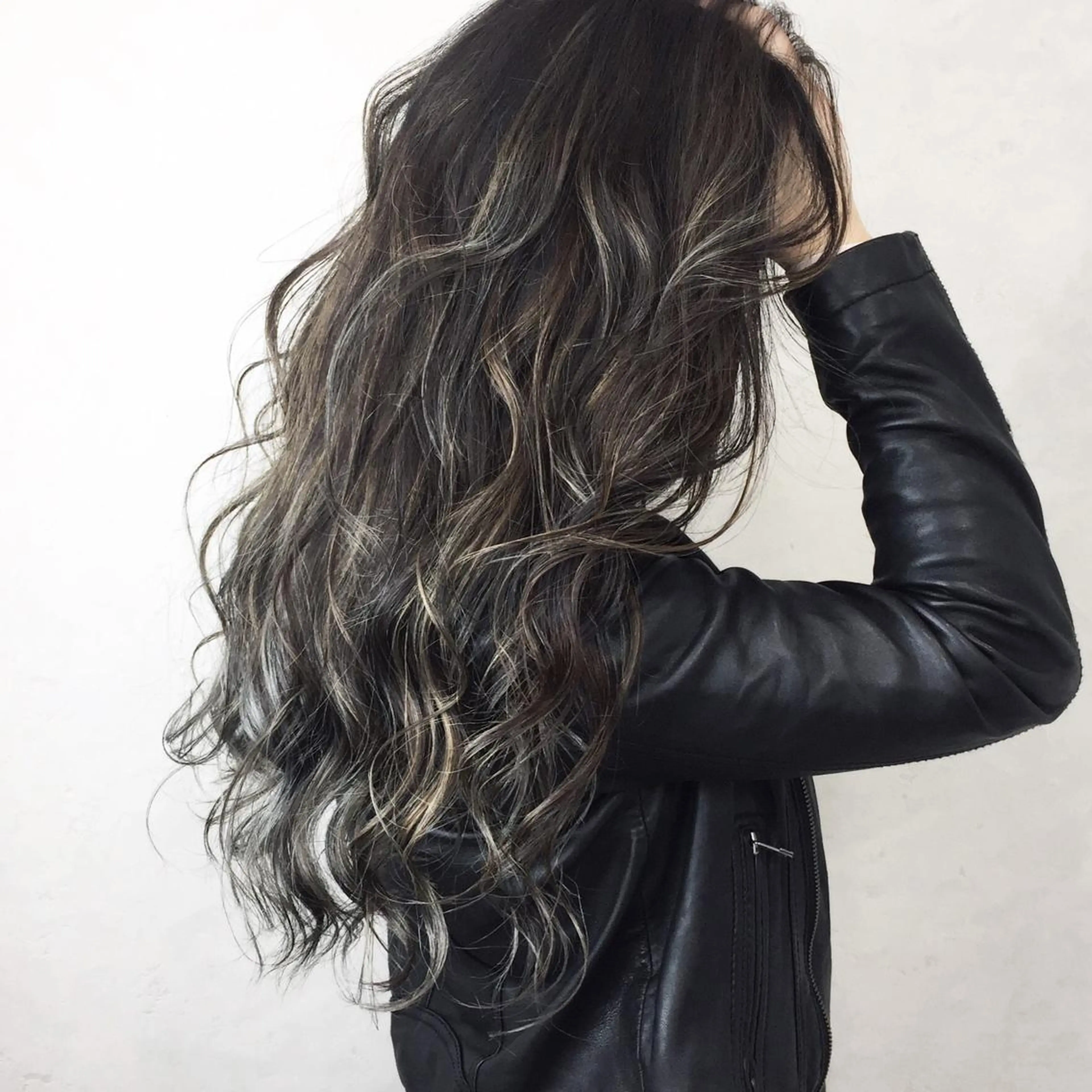 ロング ハイライト pigment所属・♡MIHO♡ スタイリストのヘアスタイル