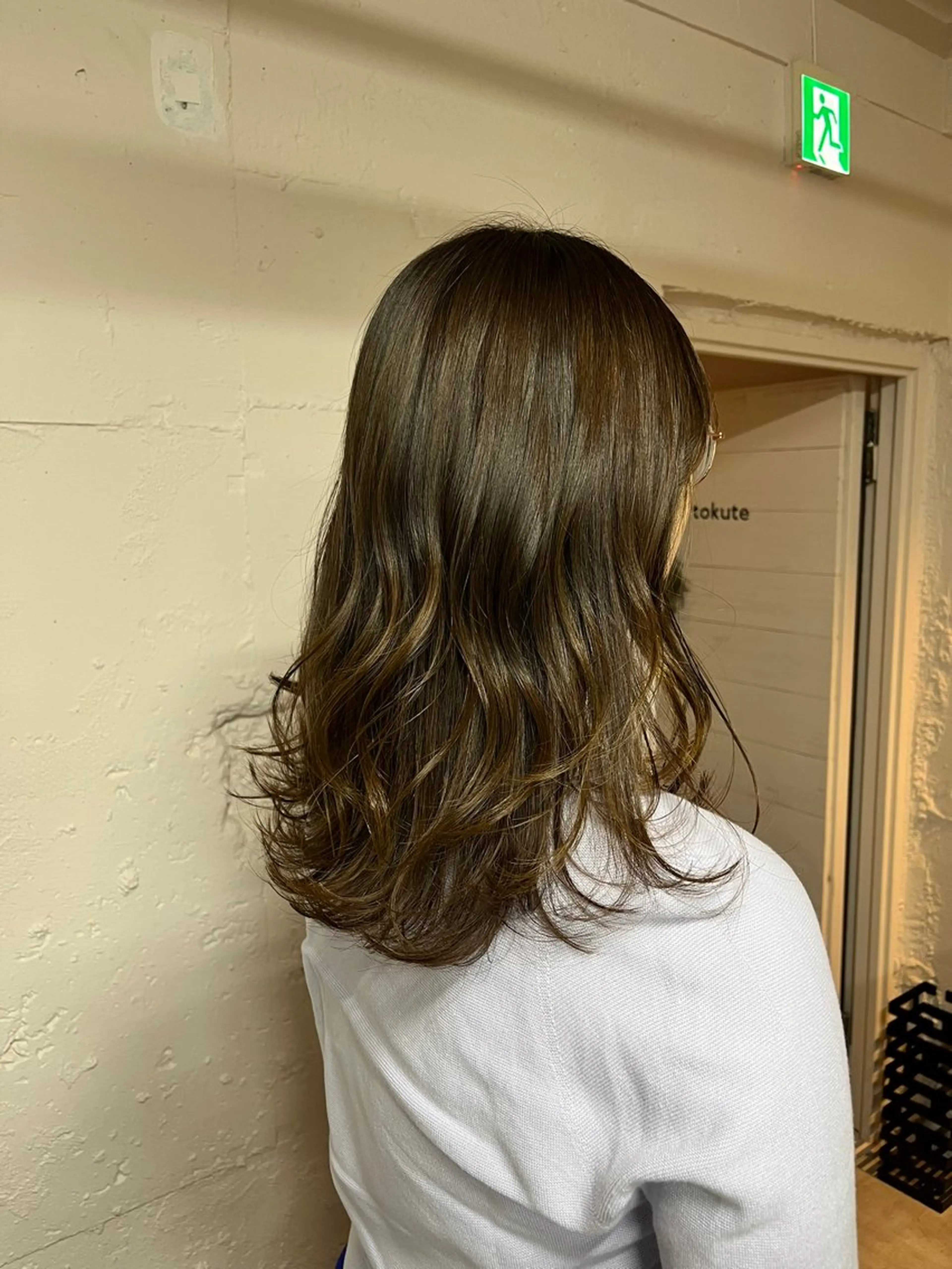 セミロング カラー 🩵tokute SEIRA🩵のヘアスタイル