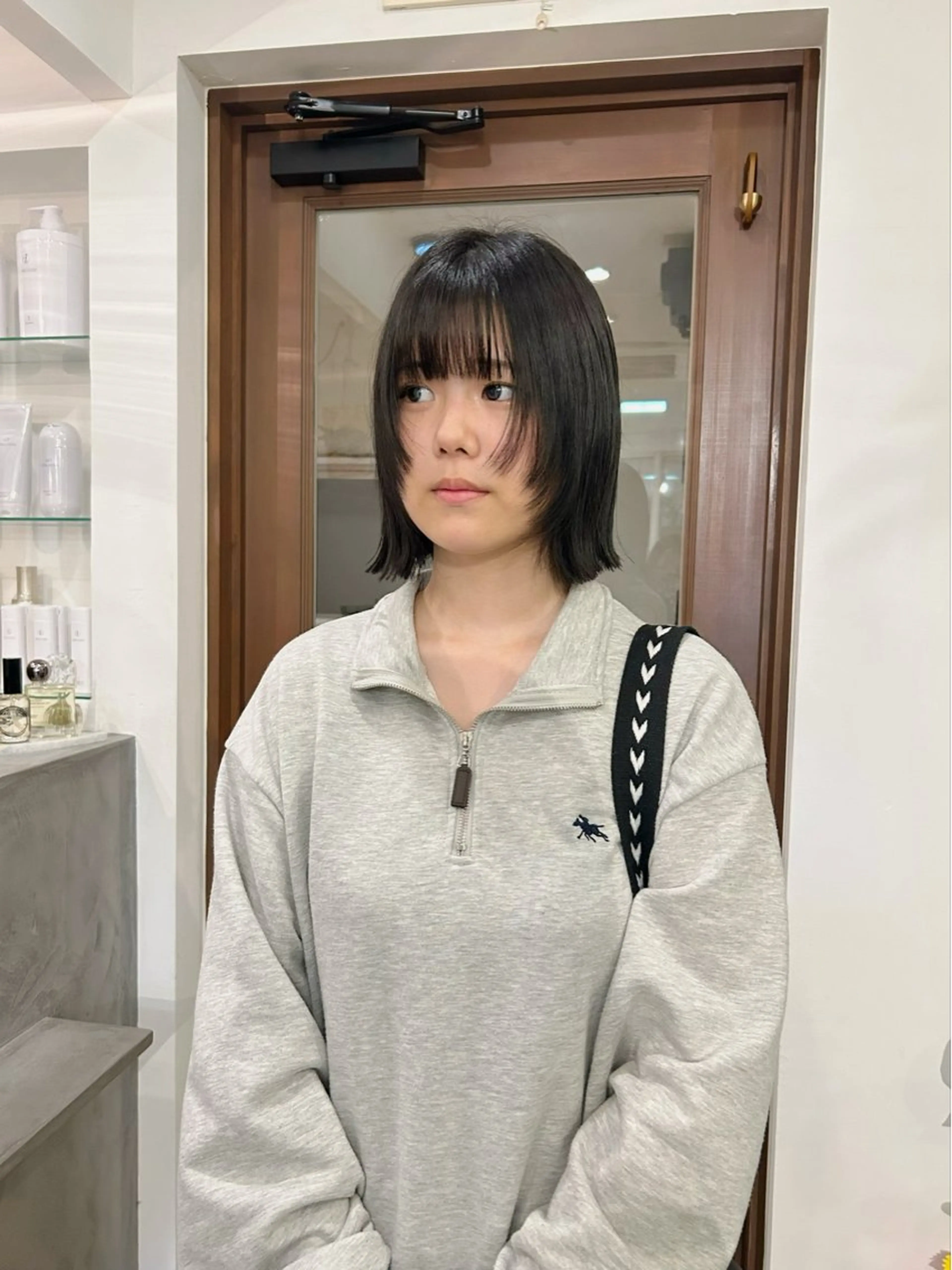 ショート 切りっぱなしボブ ボブ 顔まわりレイヤー レイヤーカット hairsalon necco所属・谷澤 朋佳のヘアスタイル