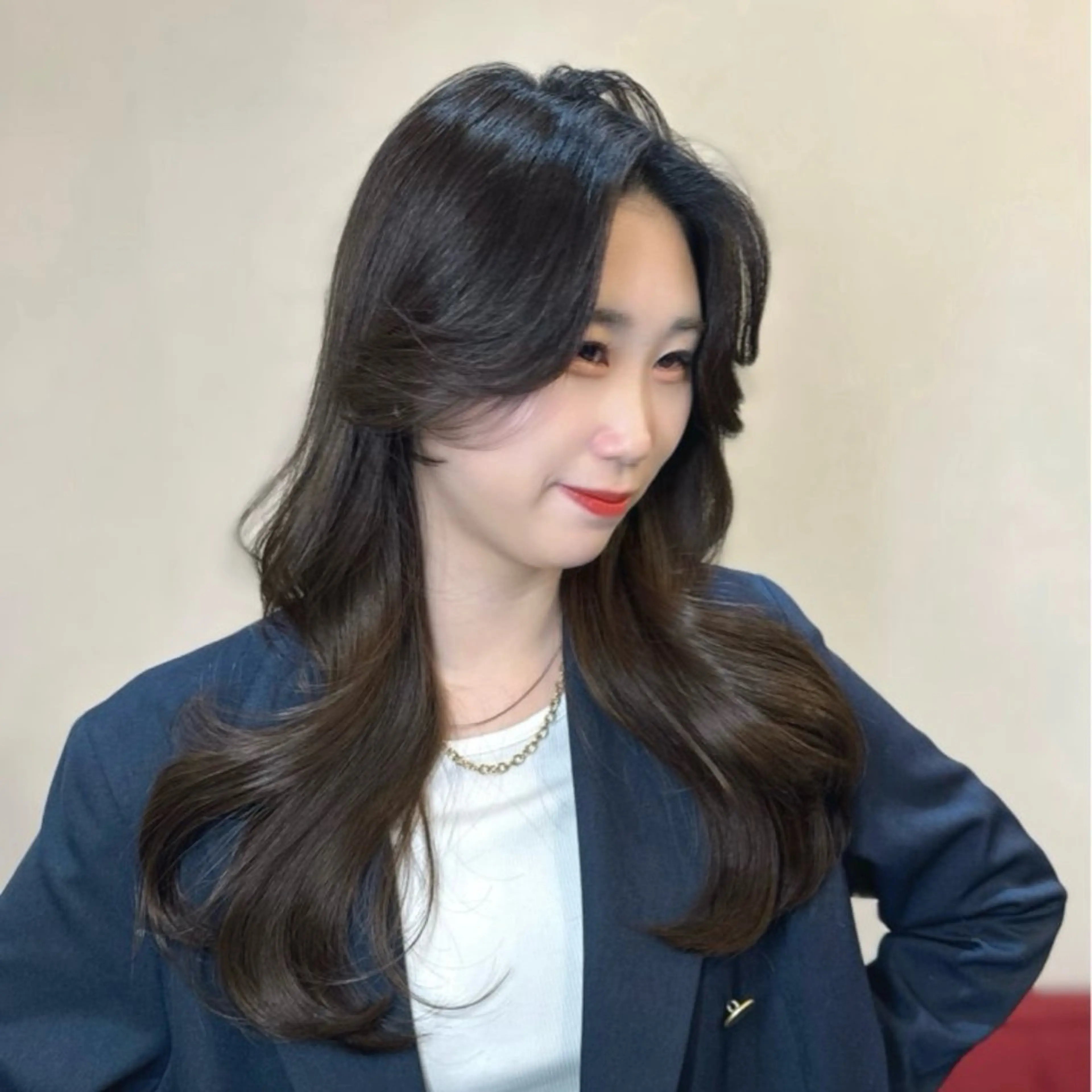 ロング 石原 悠貴のヘアスタイル