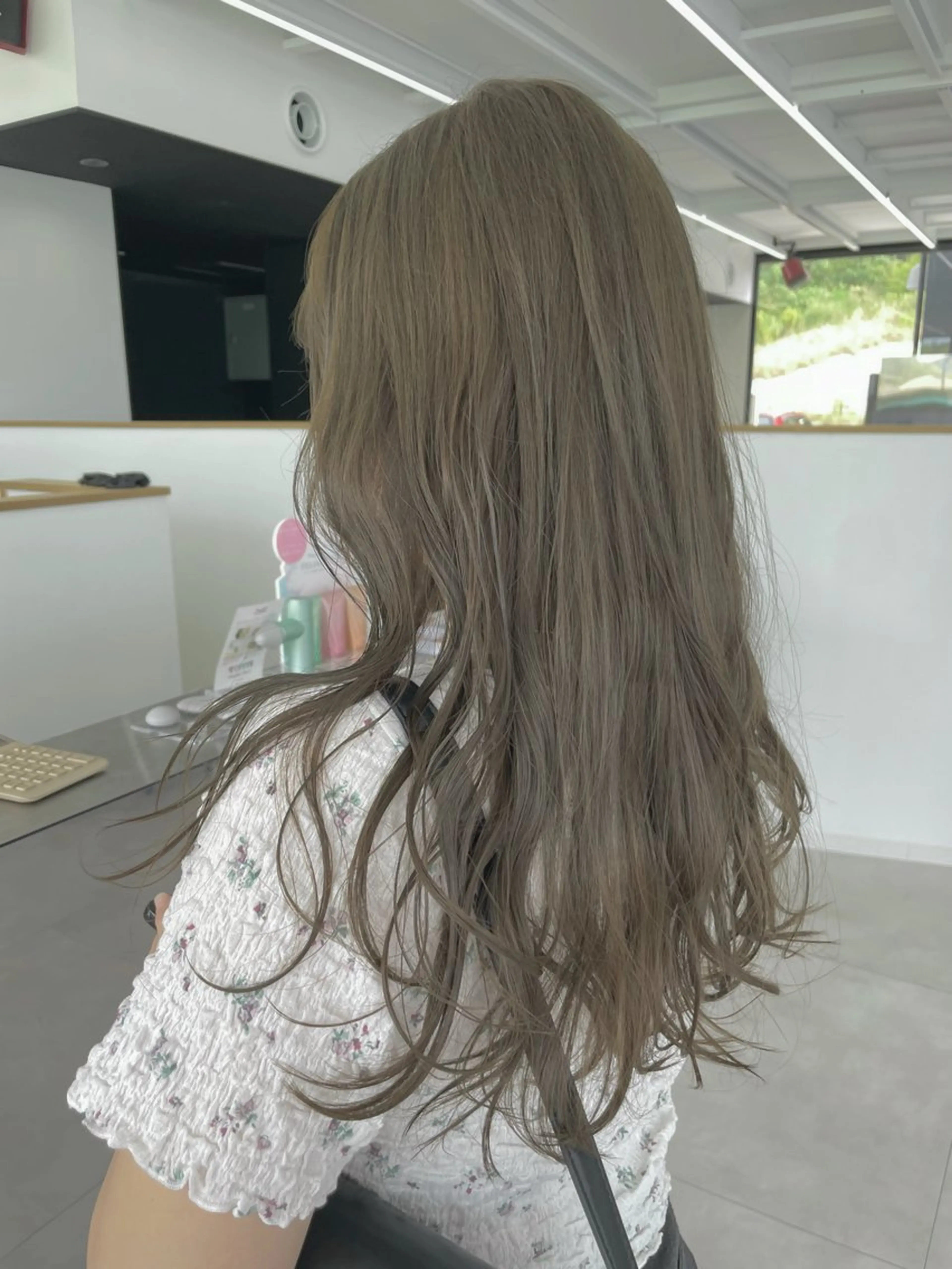 【ご新規様限定💗minimo限定価格】カット+ブリーチなしWカラー+Aujua4stepトリートメントの写真