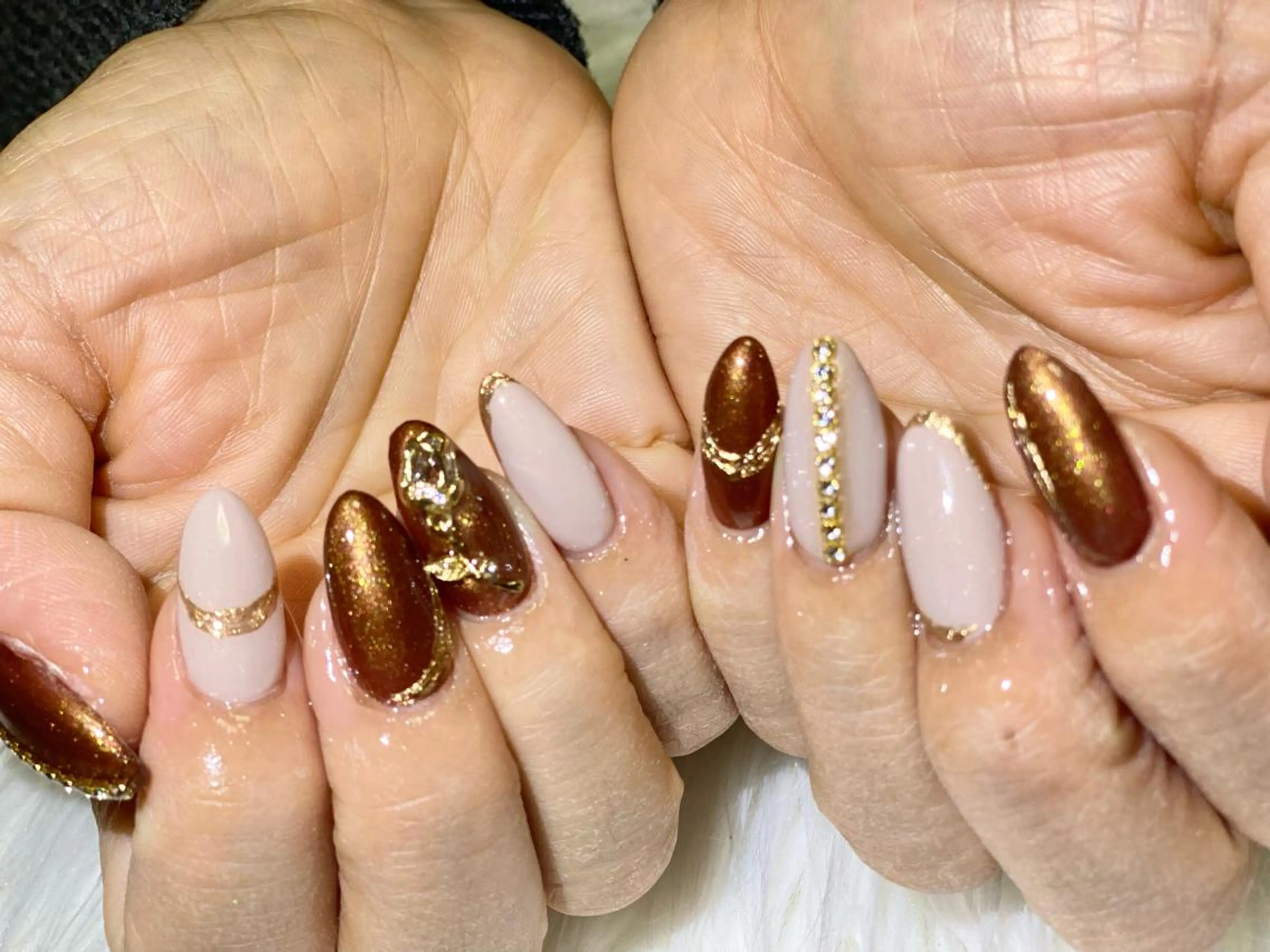 ネイル ブラウン ゴールド Esthetic Will所属・will 有希のネイルデザイン