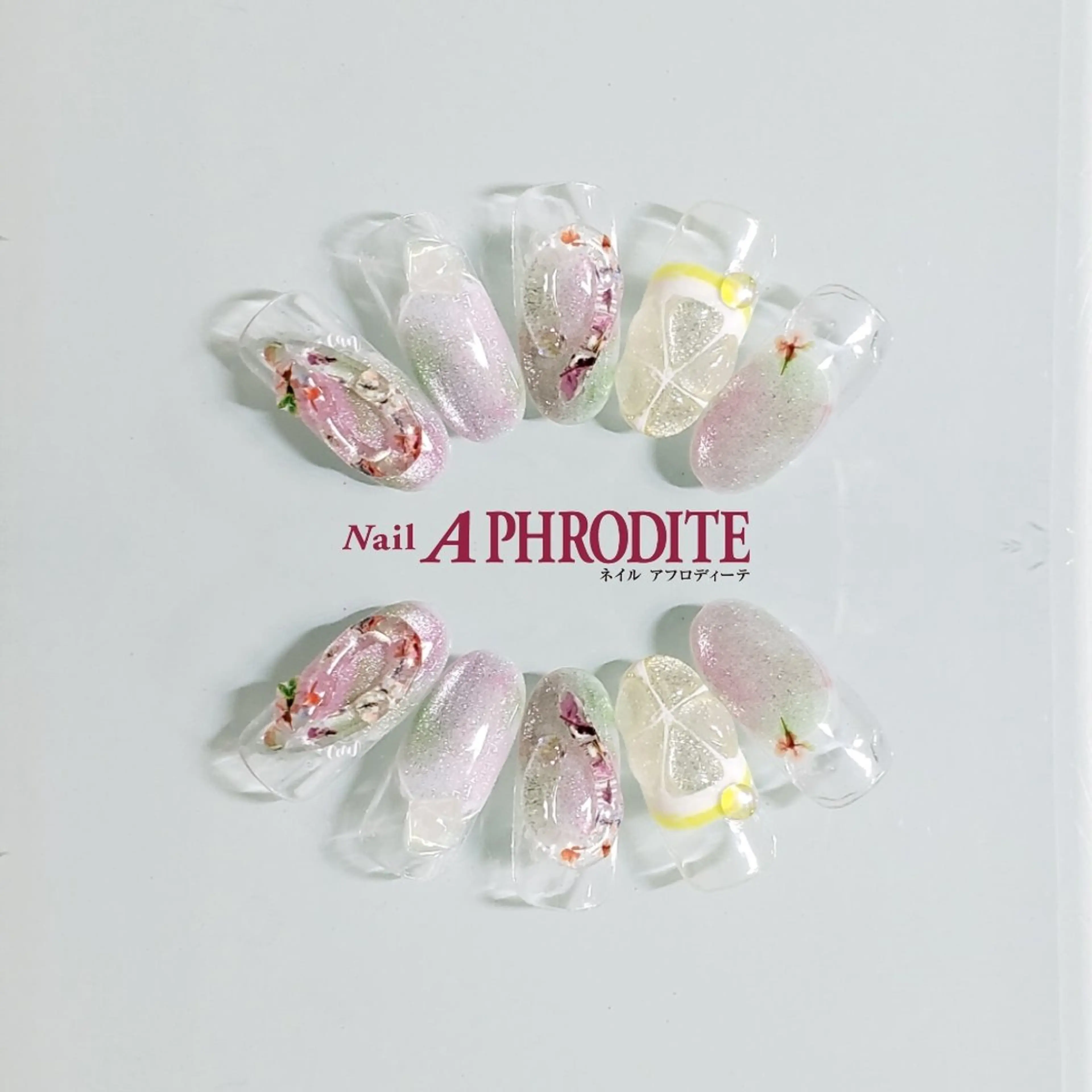 ネイル ジェルネイル ニュアンスネイル スカルプネイル ソフトジェル ネイルチップ ハンドネイル Nail Aphroditeのネイルデザイン