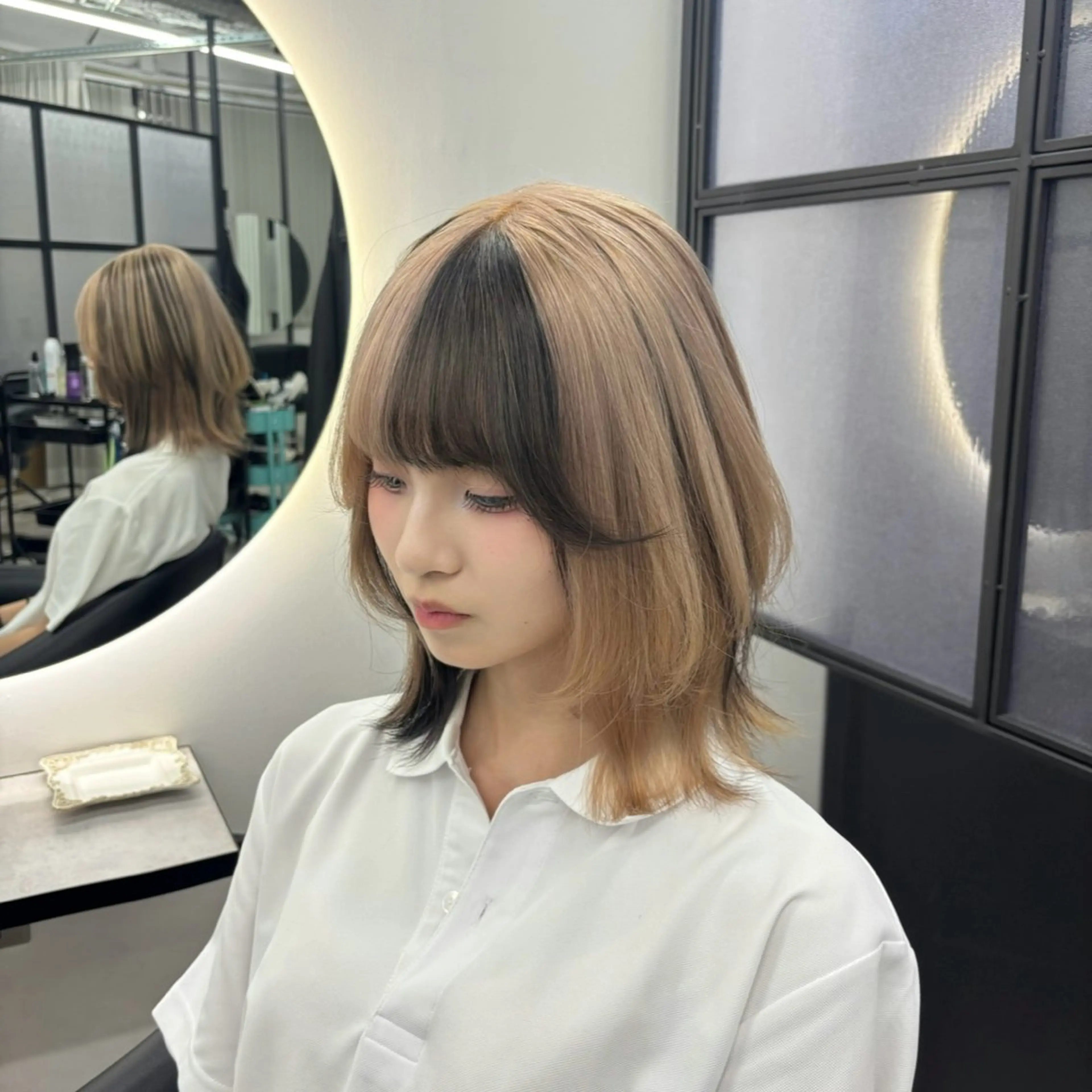 『ご新規様限定‼️』2ブリーチでデザインカラー🖤🩵✨の写真