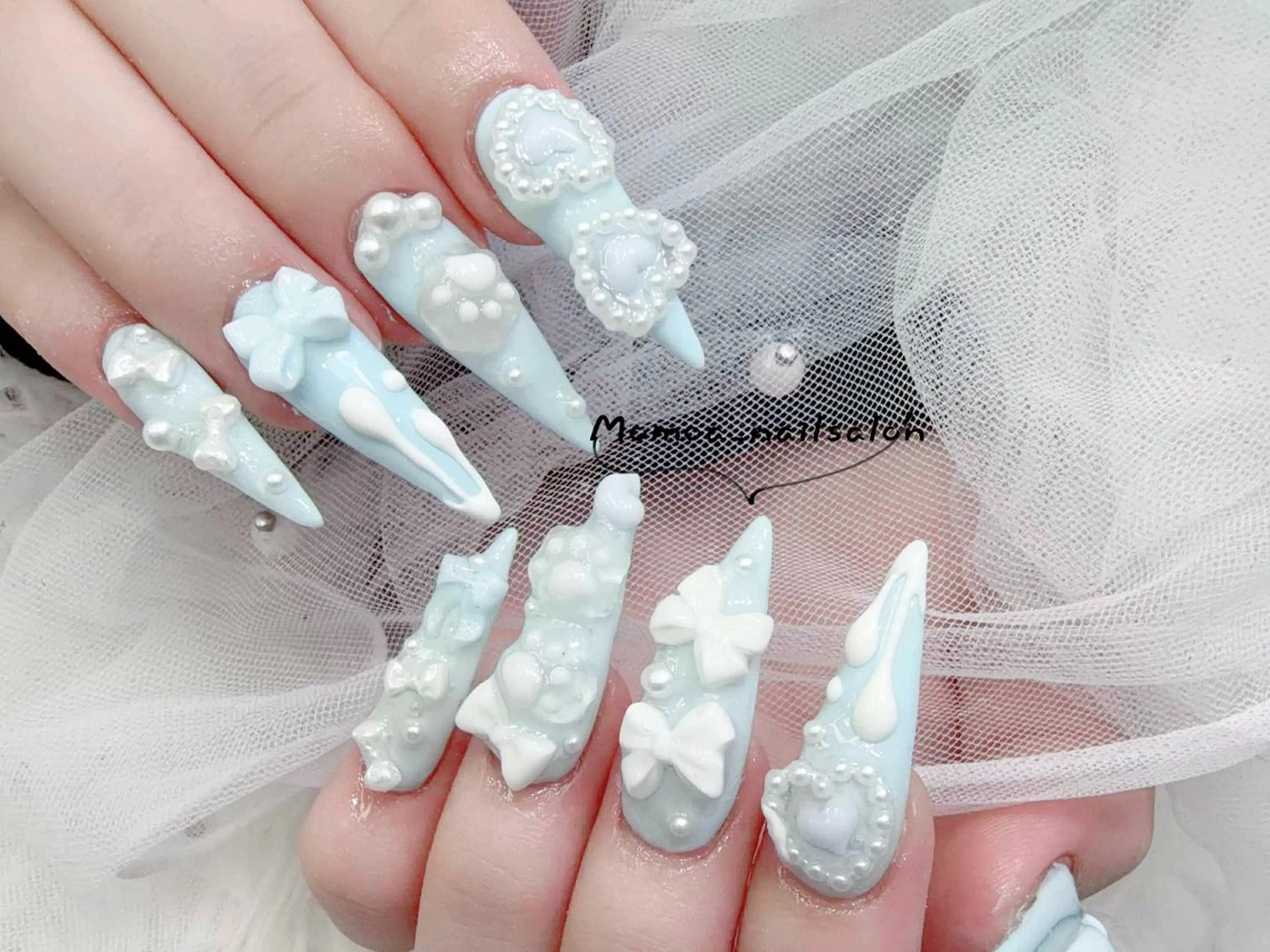 ネイル キラキラネイル マグネットネイル スカルプネイル 冬ネイル クリスマス ハンドネイル kawaiiko サロンのネイルデザイン