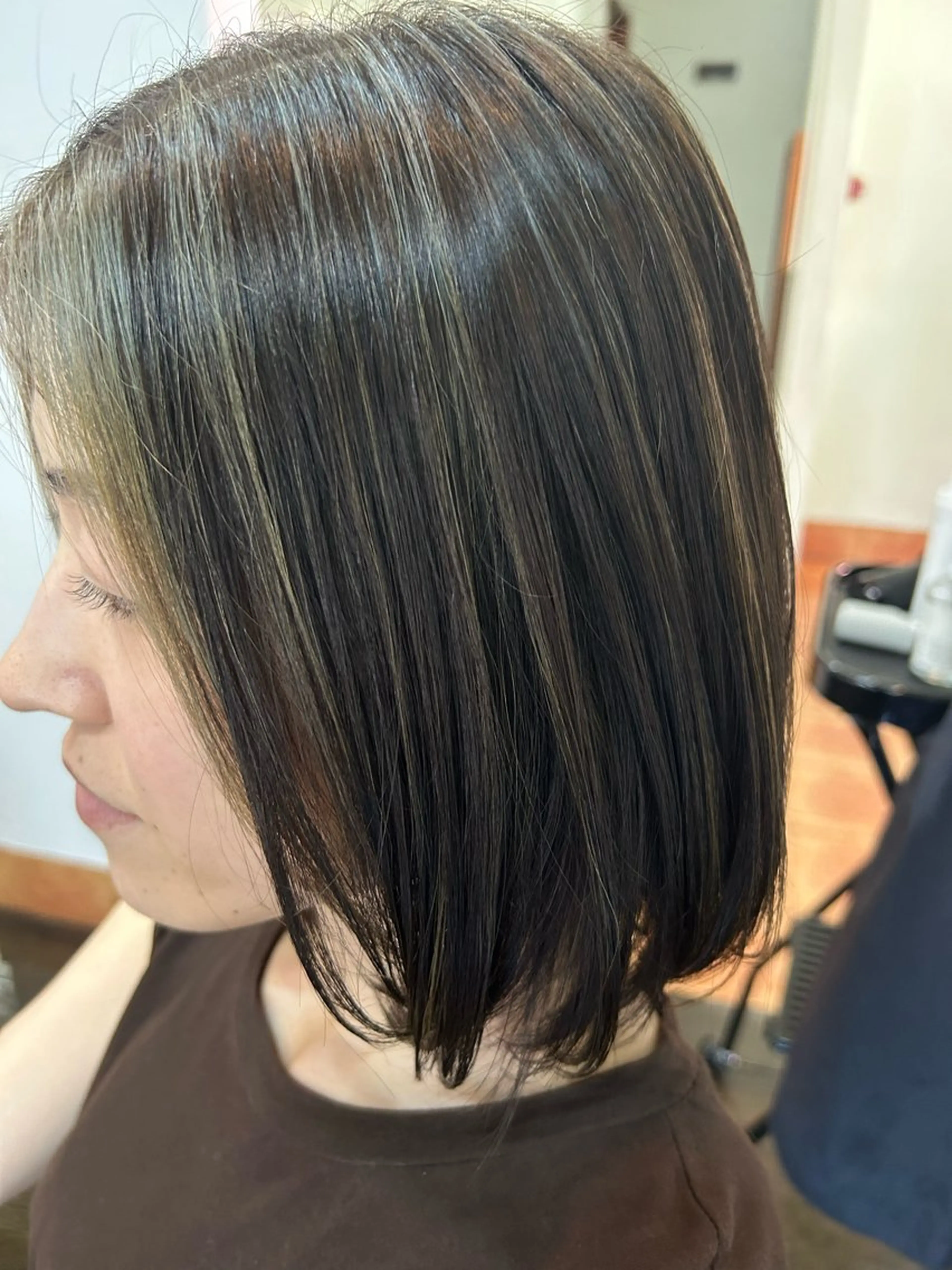 カラー アッシュ ハイライトカラー 坂本 瑞季のヘアスタイル