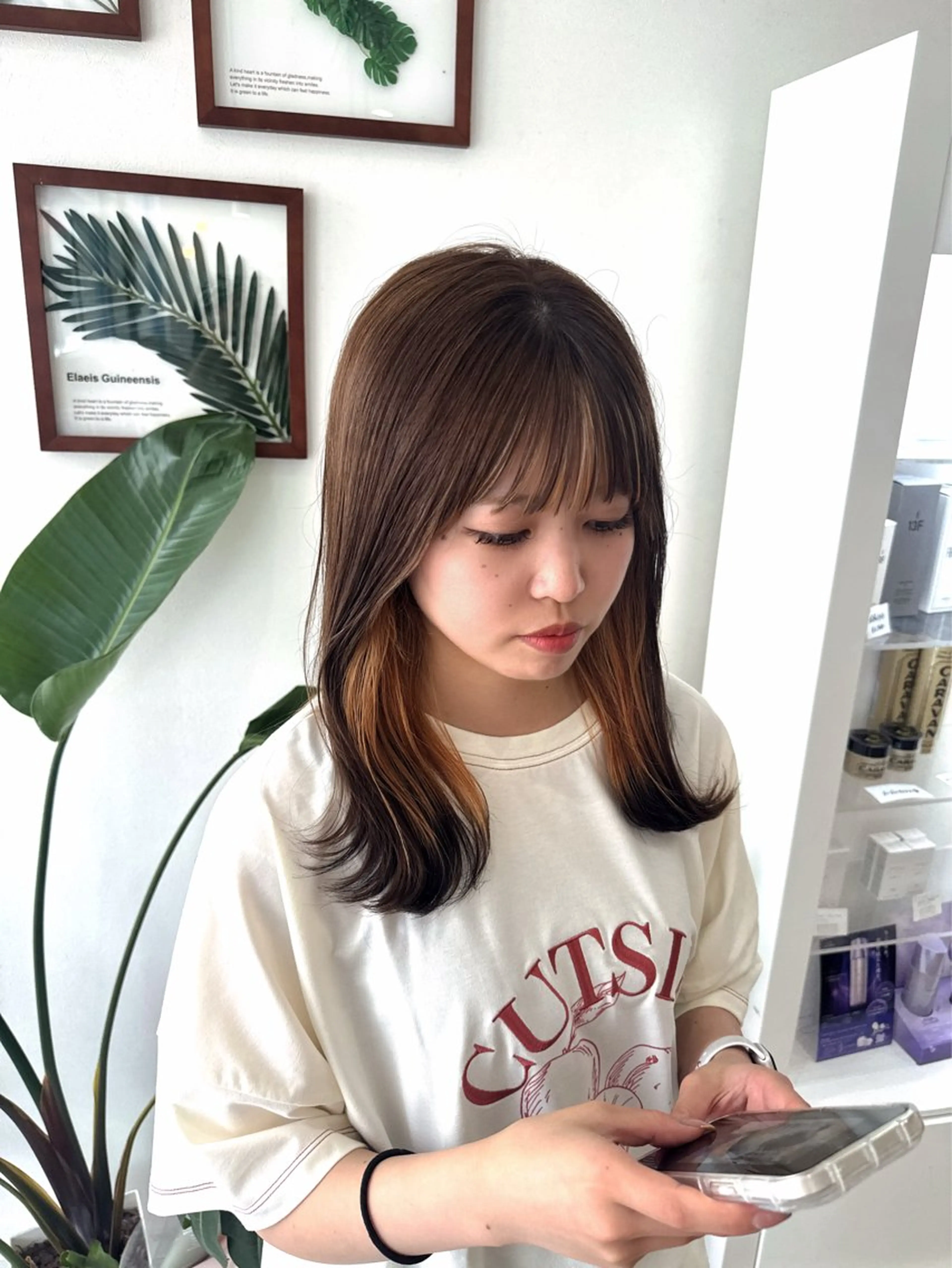 ミディアム elf 麻由奈のヘアスタイル