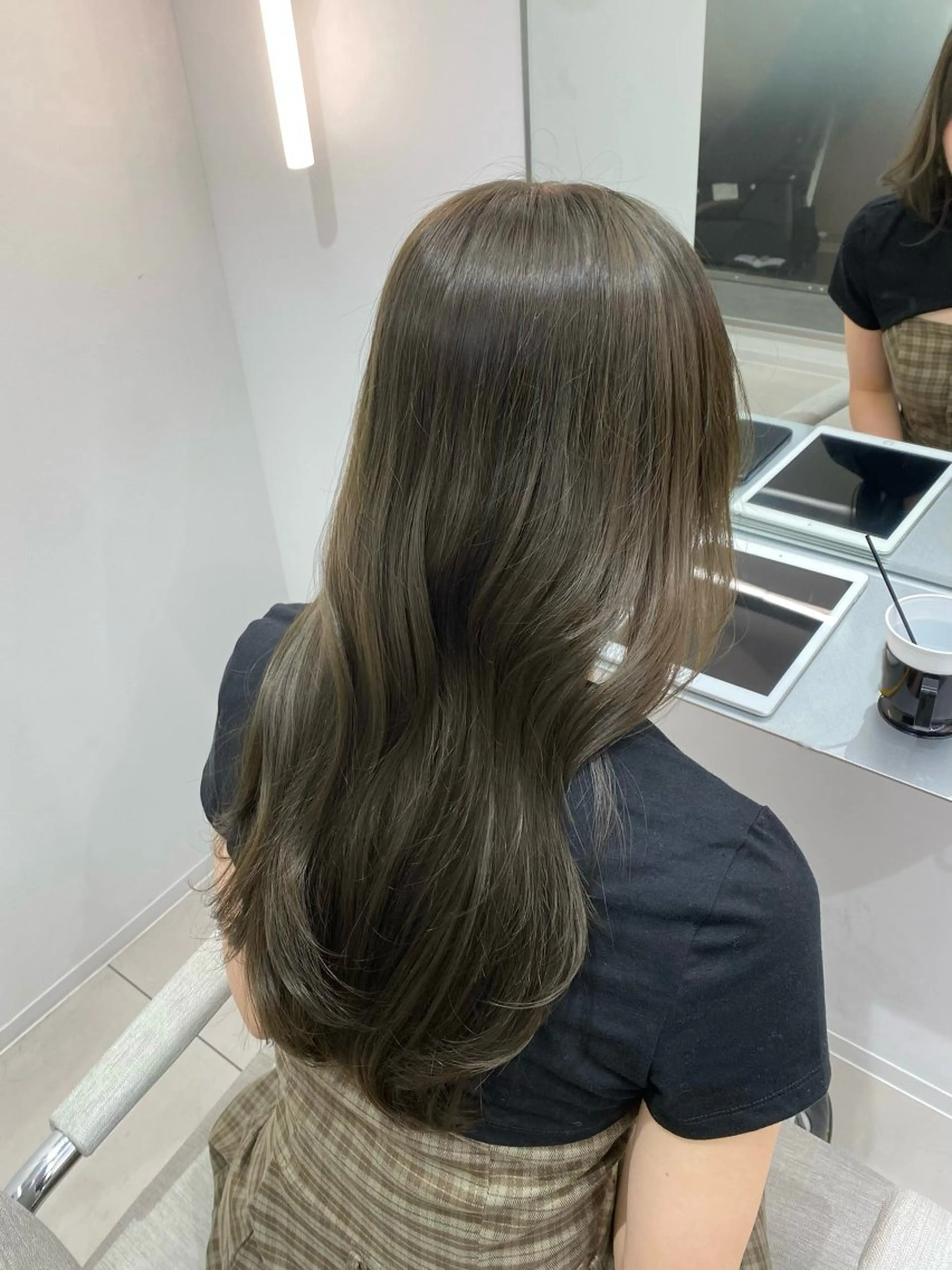 セミロング 透明感color♡ Ibukiのヘアスタイル