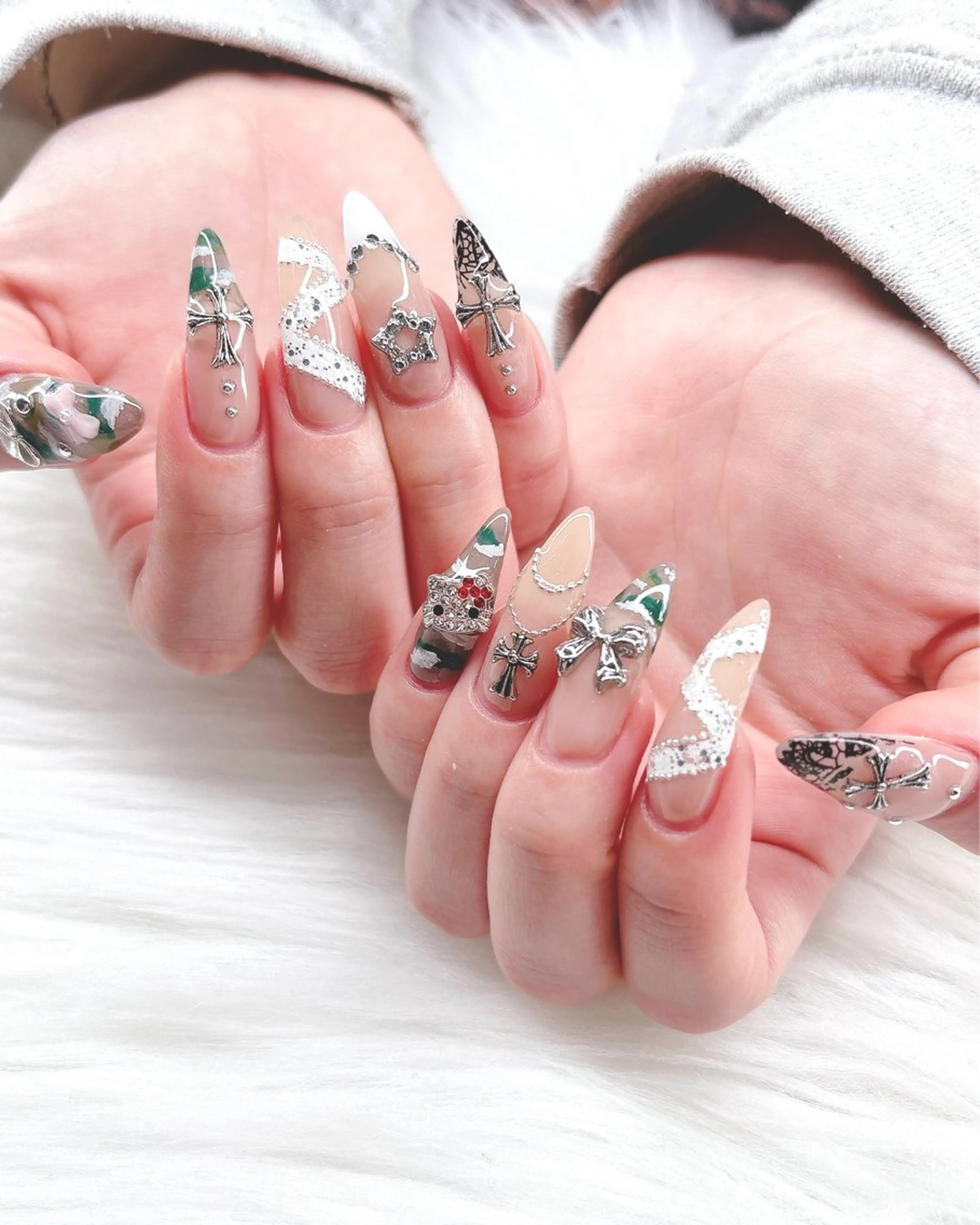ネイル ハンドネイル R2nail所属・R2 nailのネイルデザイン