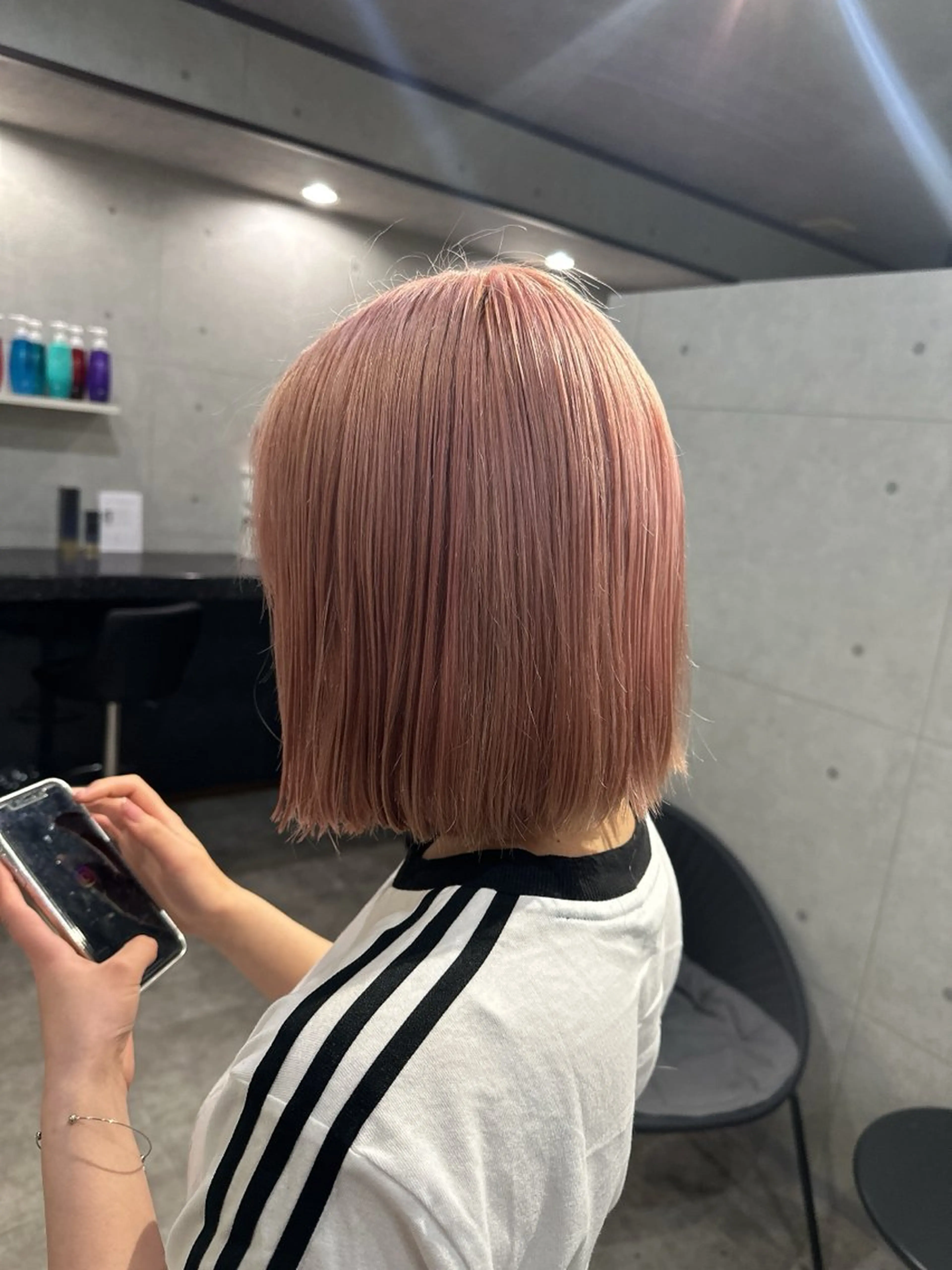 ミディアム ボブ 外国人風カラー ハイライト レイヤーカット REVE所属・馬場  麻応のヘアスタイル