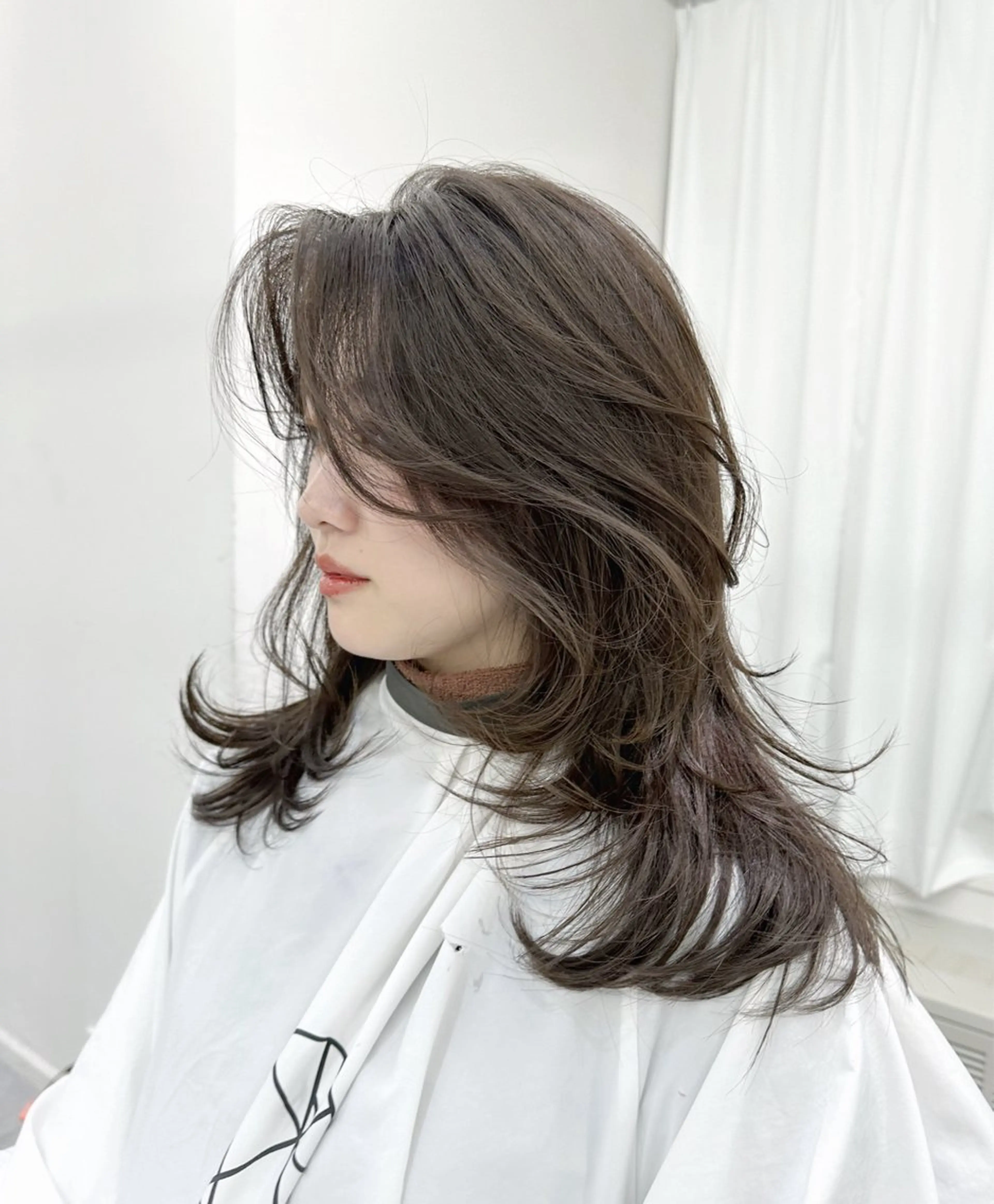 ミディアム AHNKISM所属・トレンド🌷 ボブ　パーマ🩰のヘアスタイル