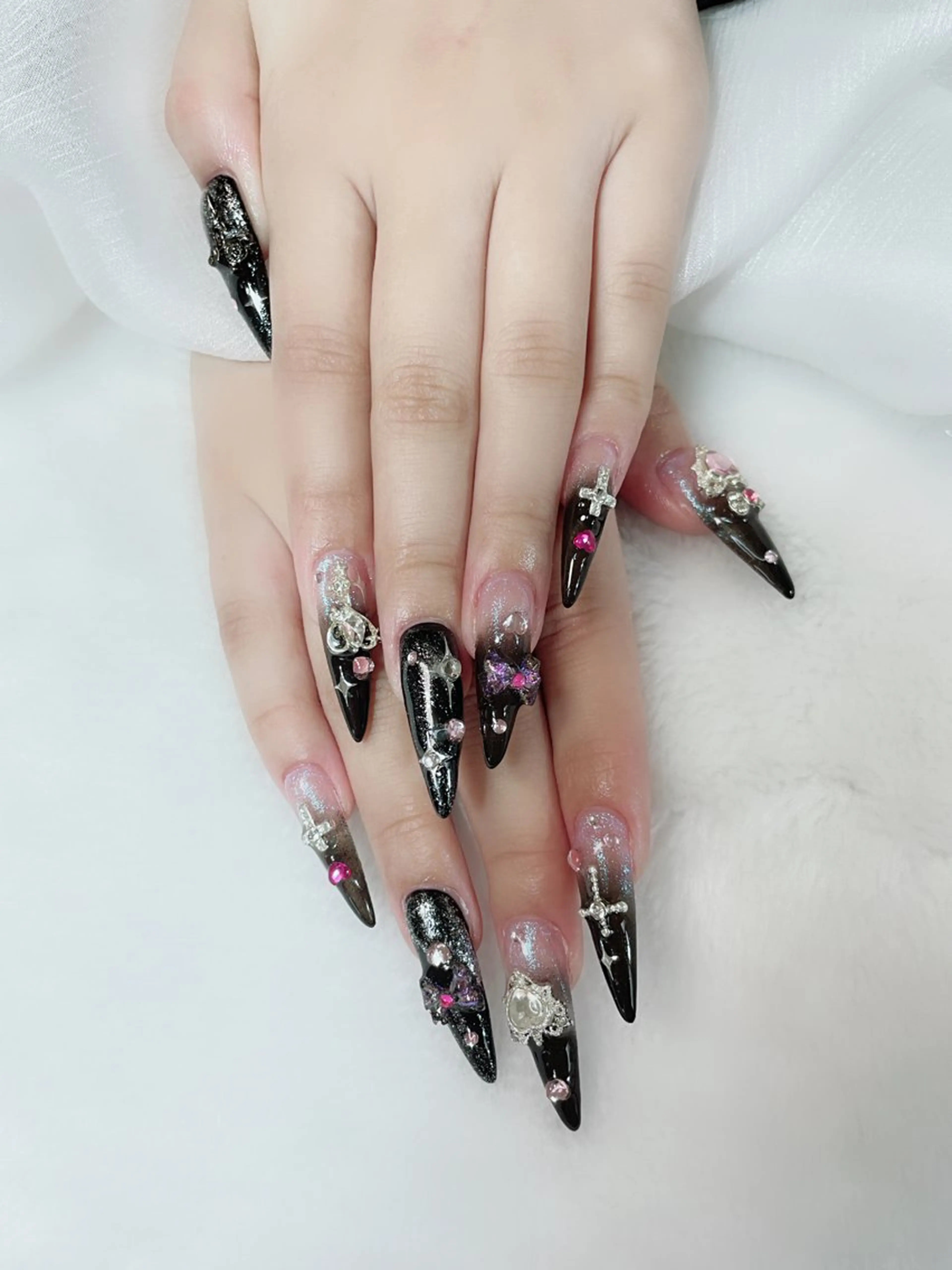 ネイル Amina nail salonのネイルデザイン