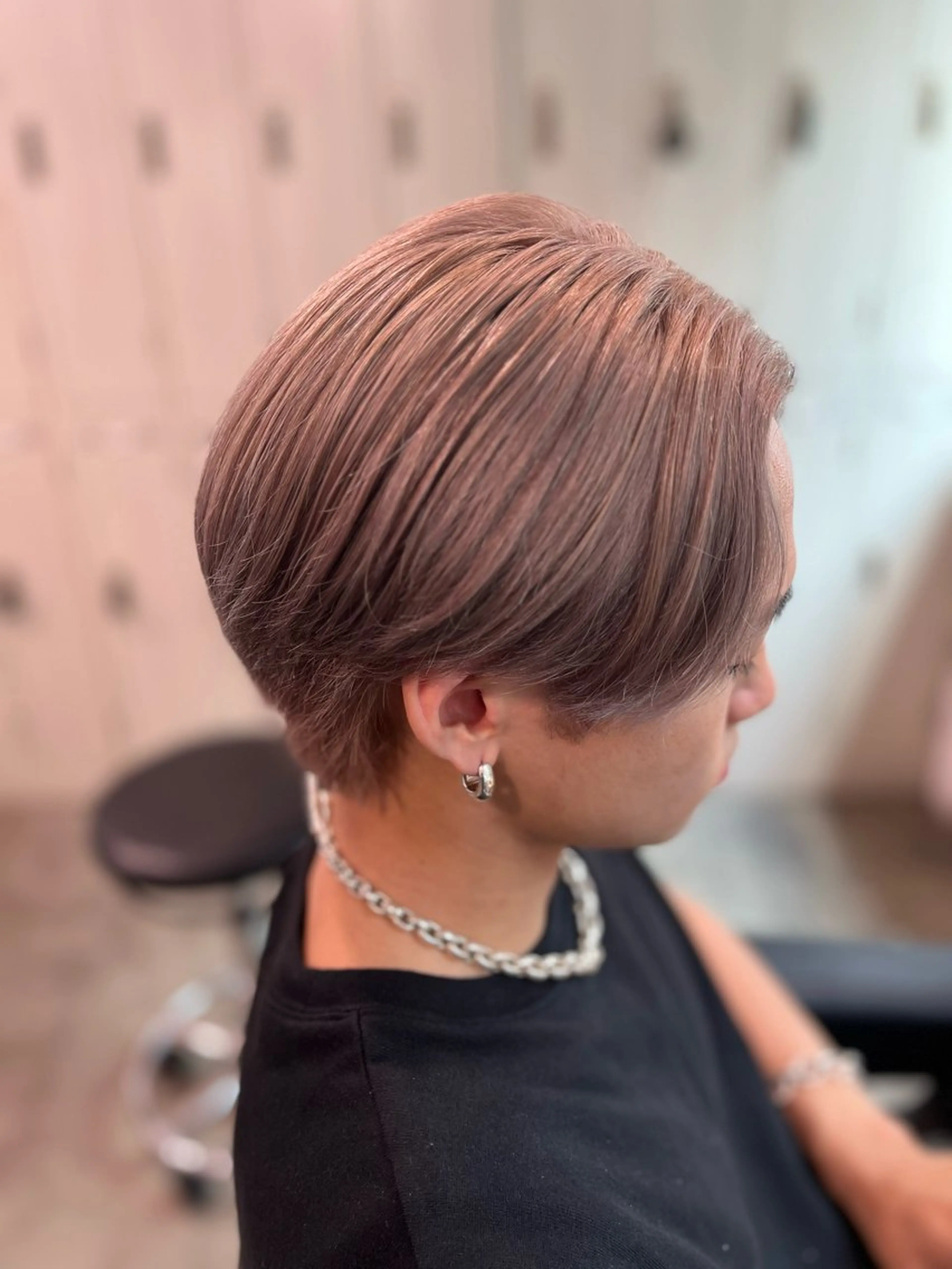 カラー メンズ ヘアカラー トリートメント ハイトーンカラー 🦄レイヤーカットのヘアスタイル