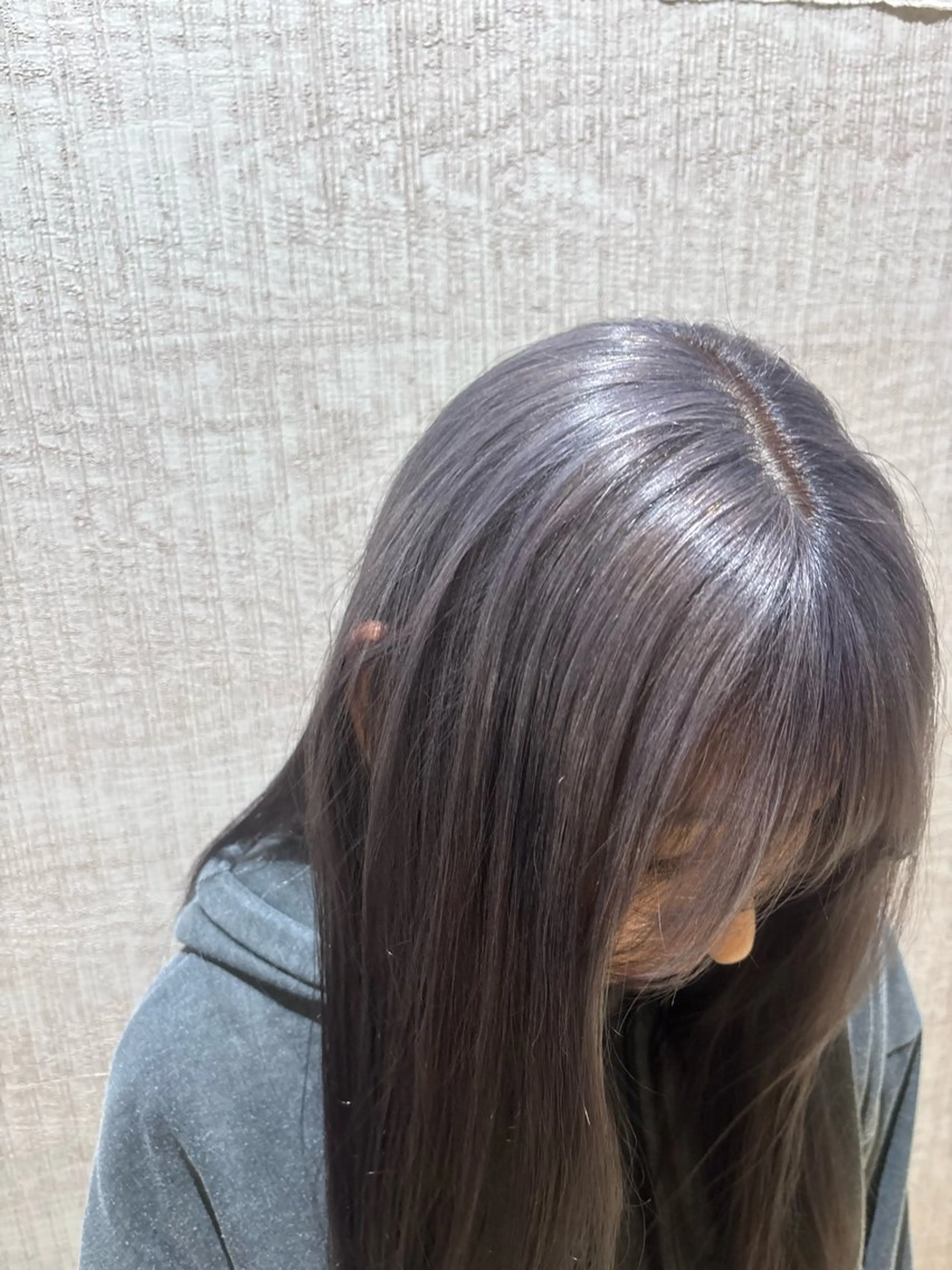 カラー ブリーチ/ハイトーン 田邊莉奈/EARTHのヘアスタイル