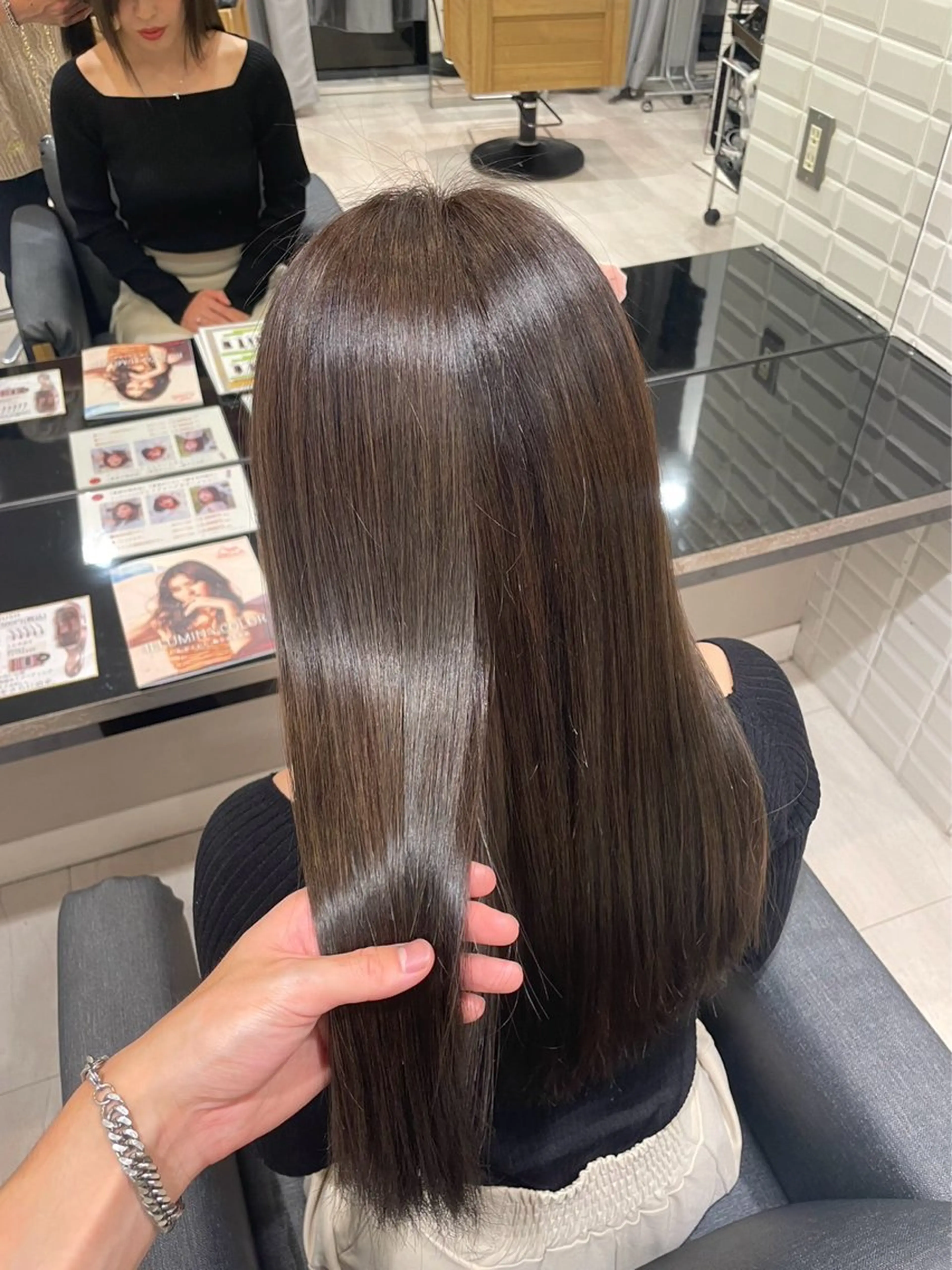 ロング トリートメント unique RINNEのヘアスタイル