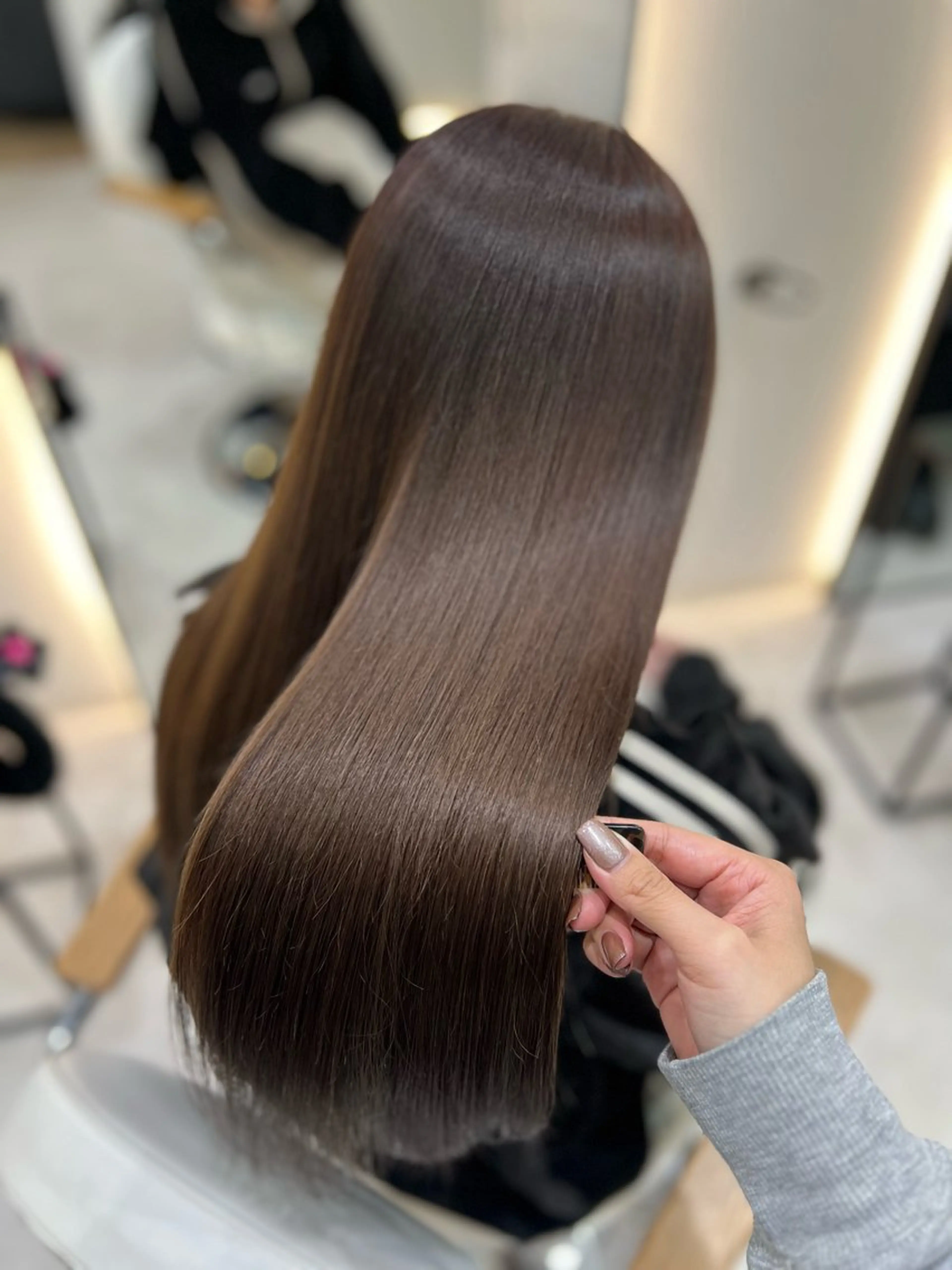 ロング カラー Zina aimiのヘアスタイル