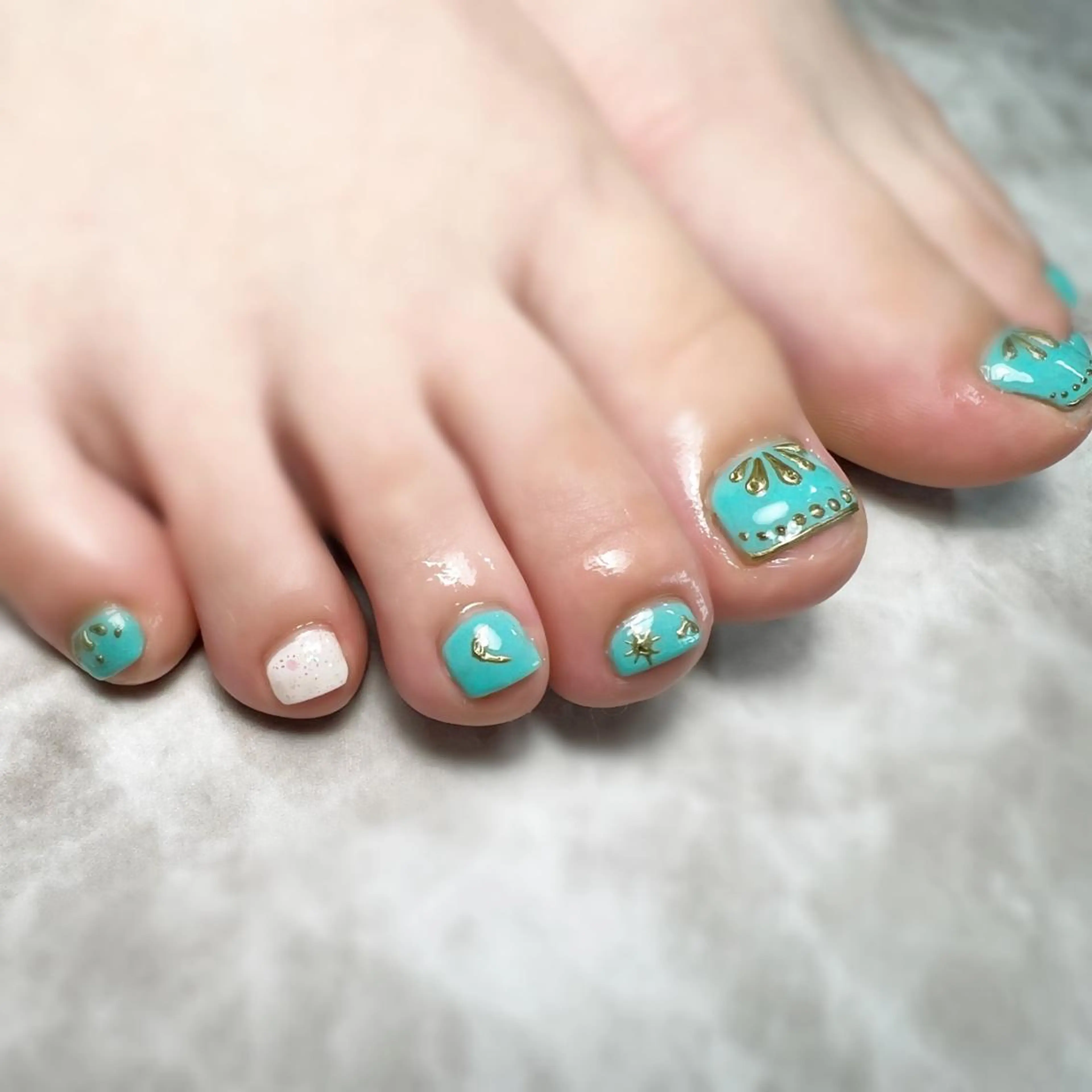 ネイル ハンドネイル フットネイル NAILsalon Laki(ラキ)のネイルデザイン