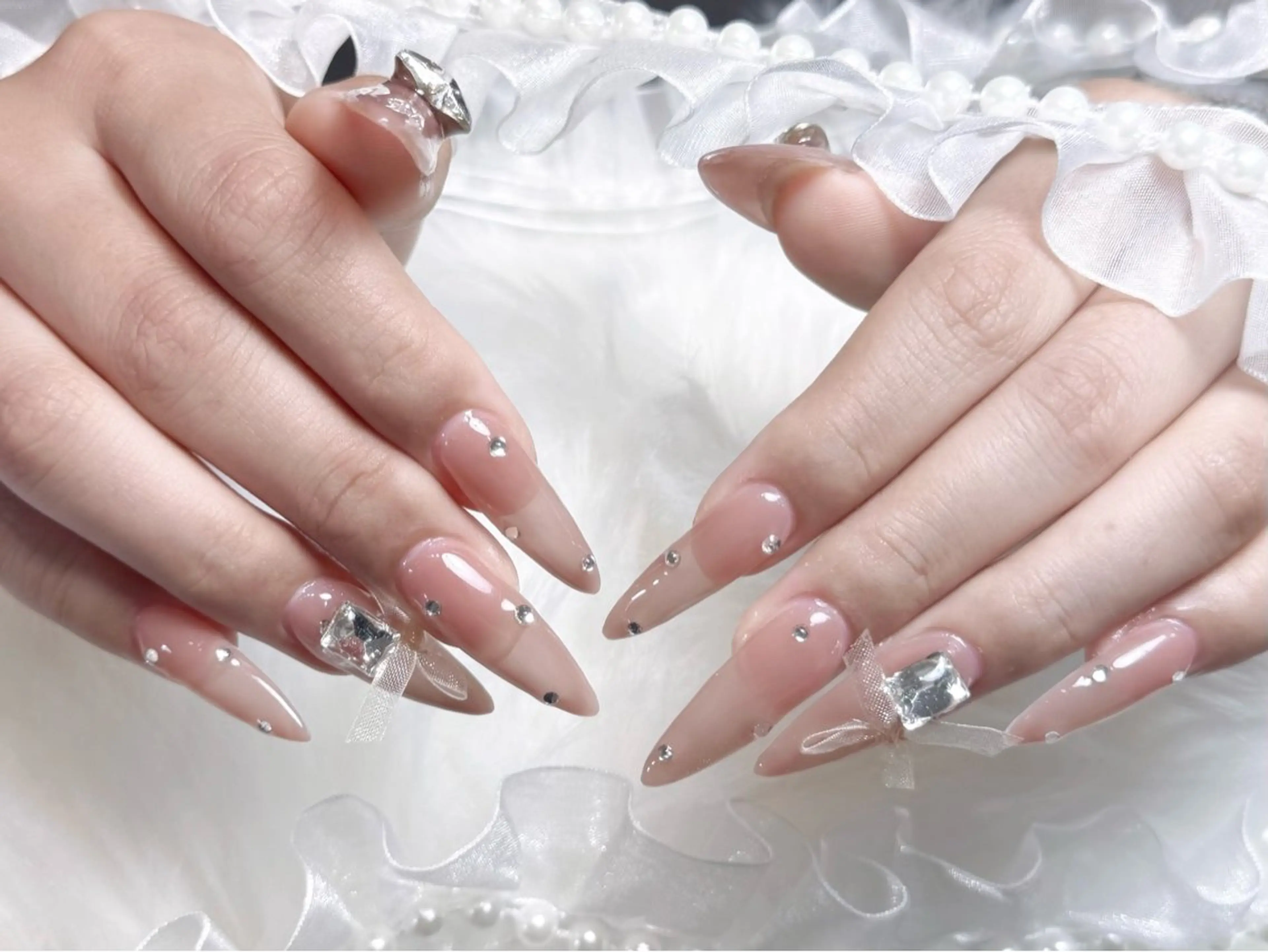 ネイル フレンチネイル ジェルネイル キラキラネイル 韓国ネイル マグネットネイル Julli nail studio所属・Julli NailStudioのネイルデザイン