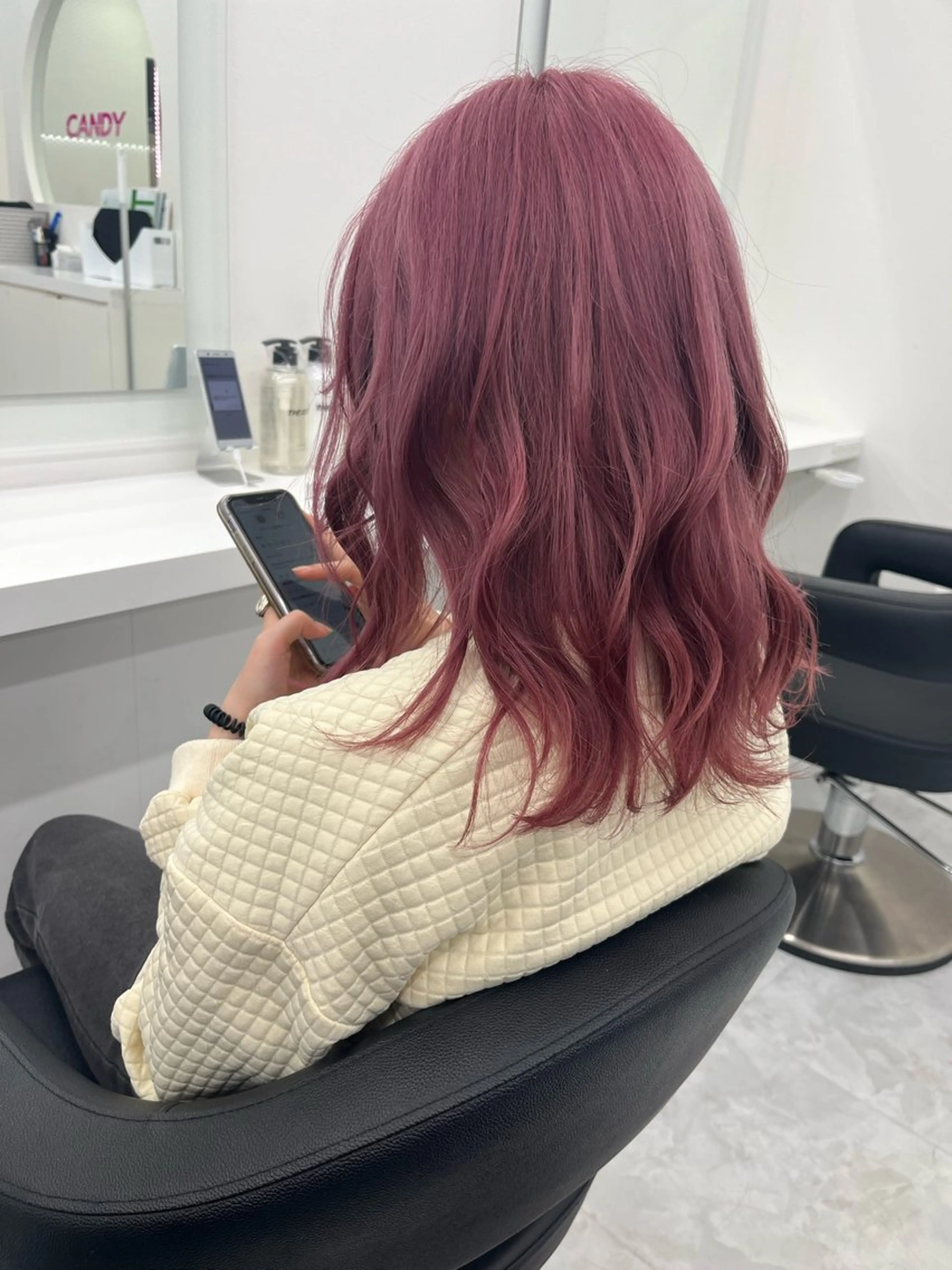 セミロング カラー ピンクカラー ヘアカラー 💖トレンド夏 カラー💖FUTAのヘアスタイル