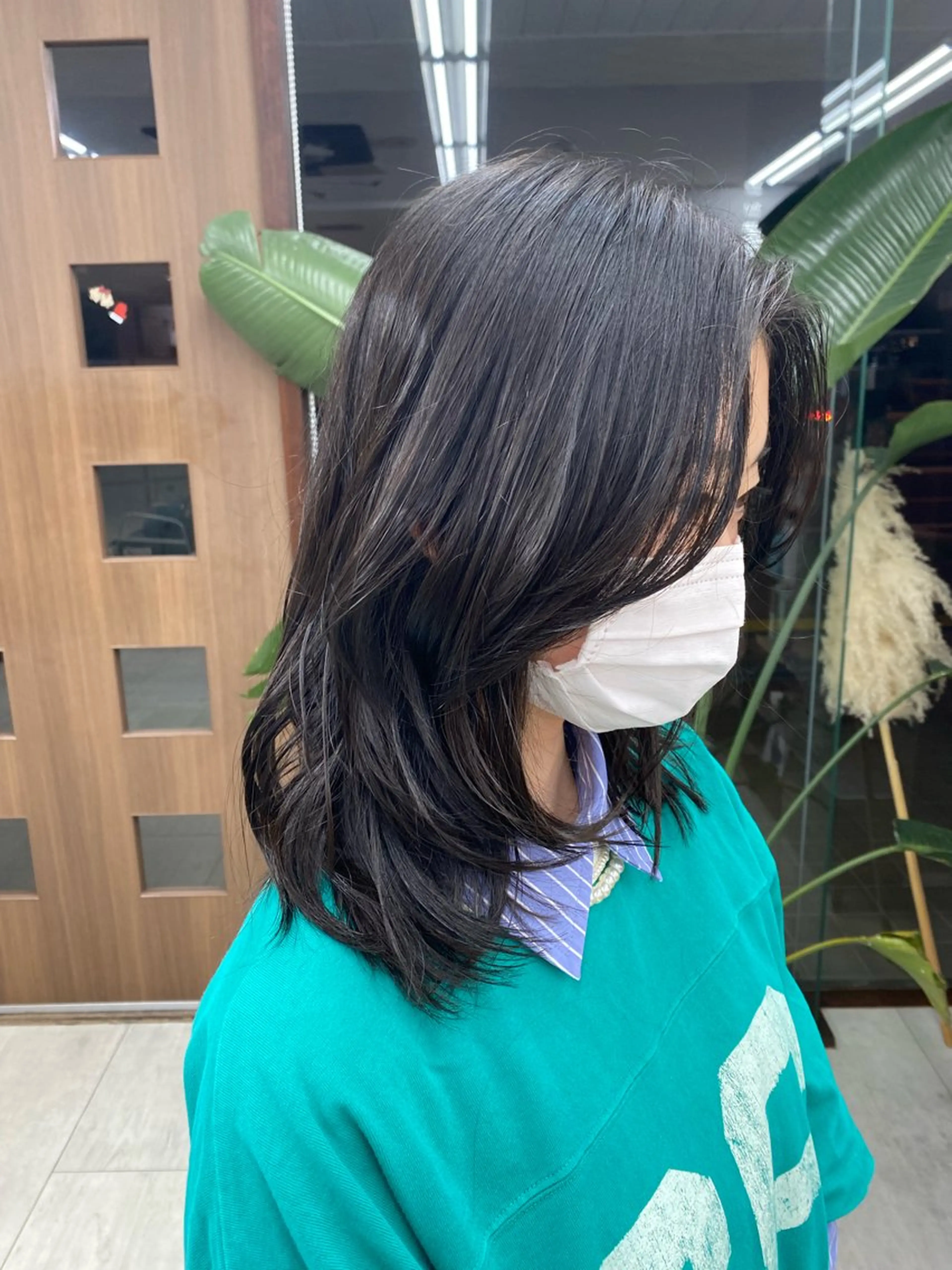 セミロング カット 月野涼風 /レイヤーカットのヘアスタイル