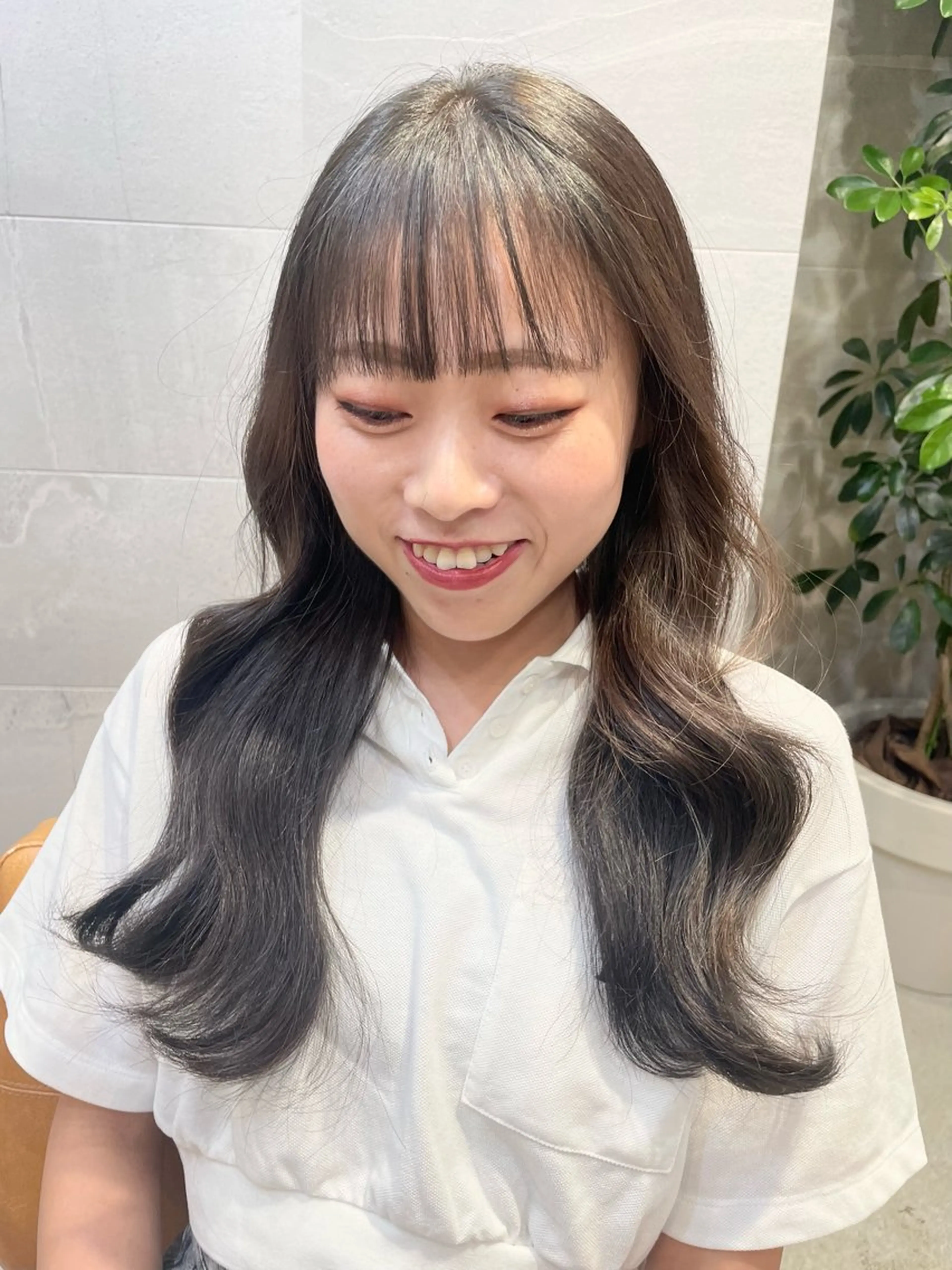 ロング カラー グレージュ はやしだ あおいのヘアスタイル