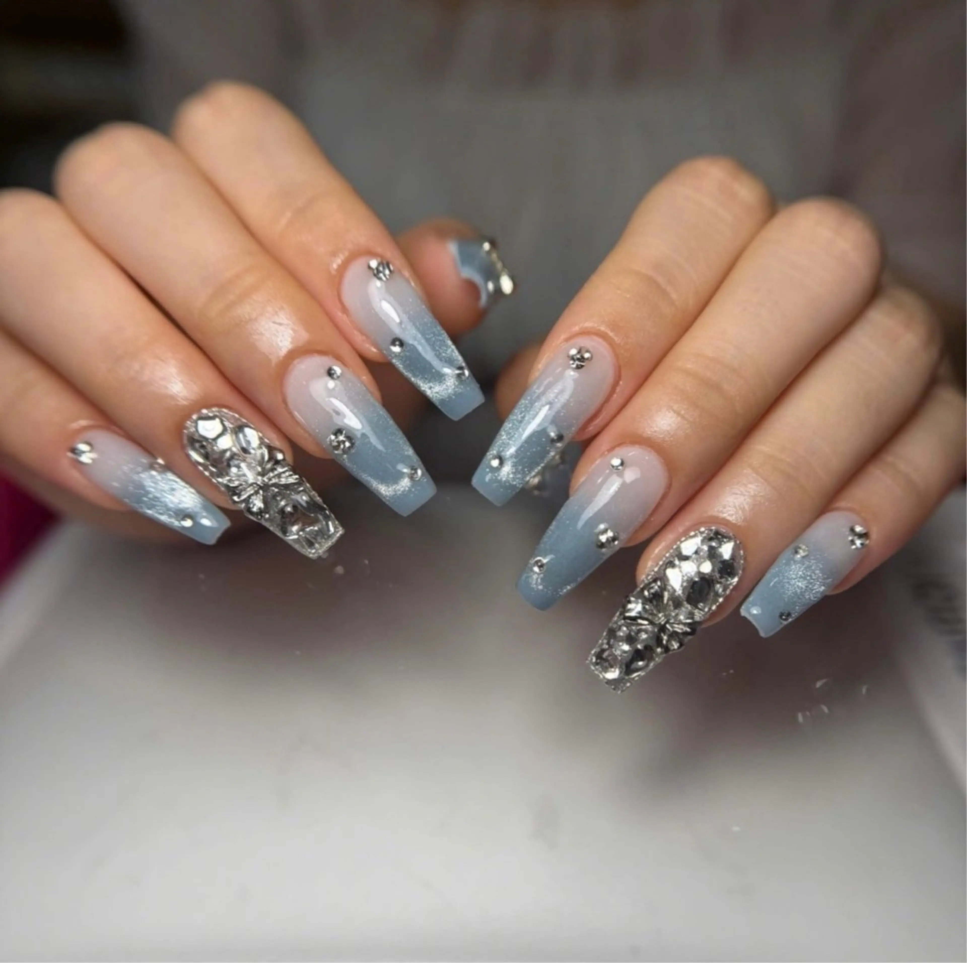 ネイル アートネイル 成人式 ジェルネイル ニュアンスネイル ネイルチップ Kora Nailのネイルデザイン