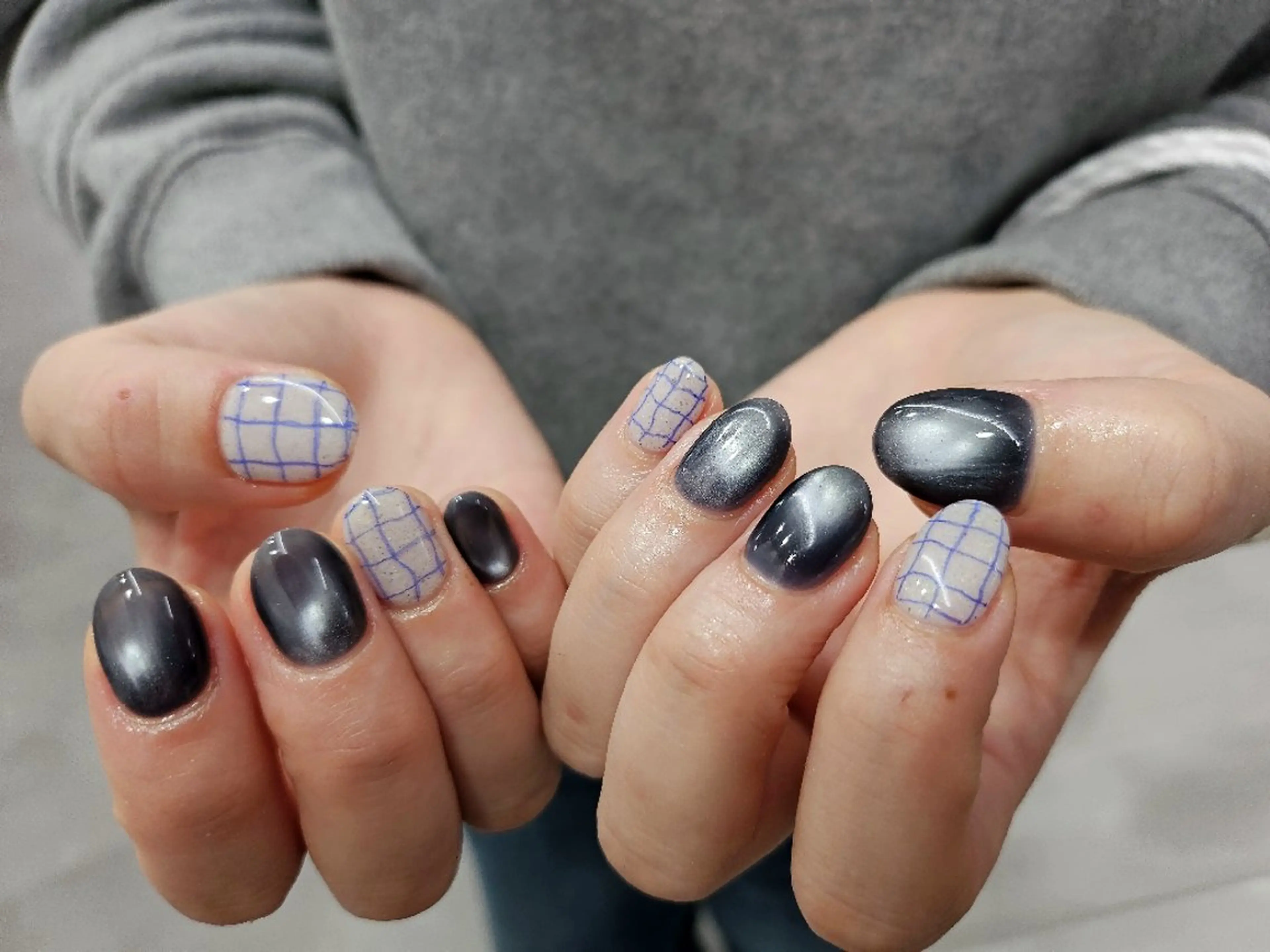 ネイル ジェルネイル マグネットネイル 持ち込み ネイビー パラジェル ハンドネイル puku nail 🌼kazu🌼のネイルデザイン