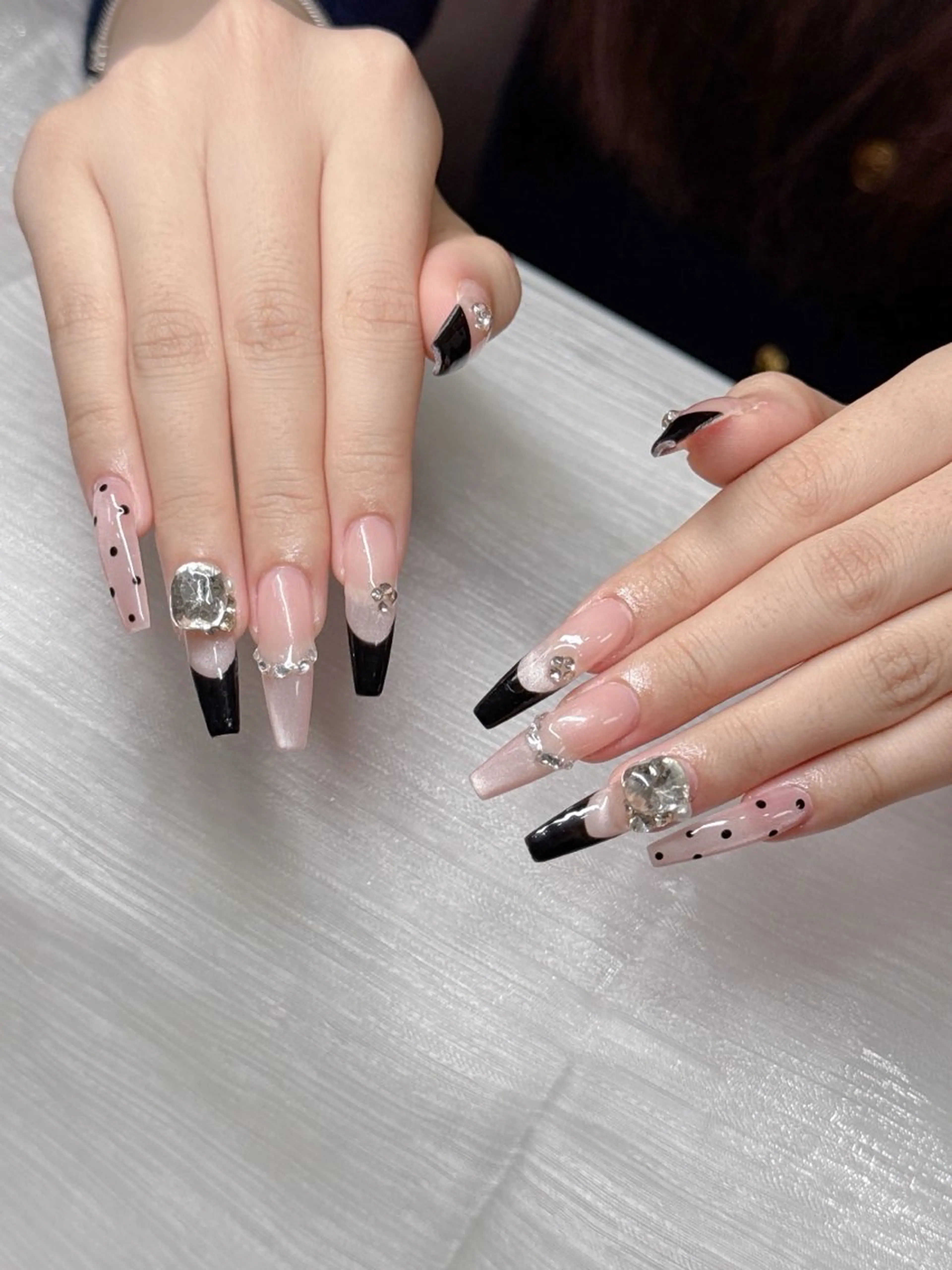 ネイル オーロラネイル チークネイル 長さ出し フットネイル フレンチネイル ハンドネイル Lee Ainのネイルデザイン