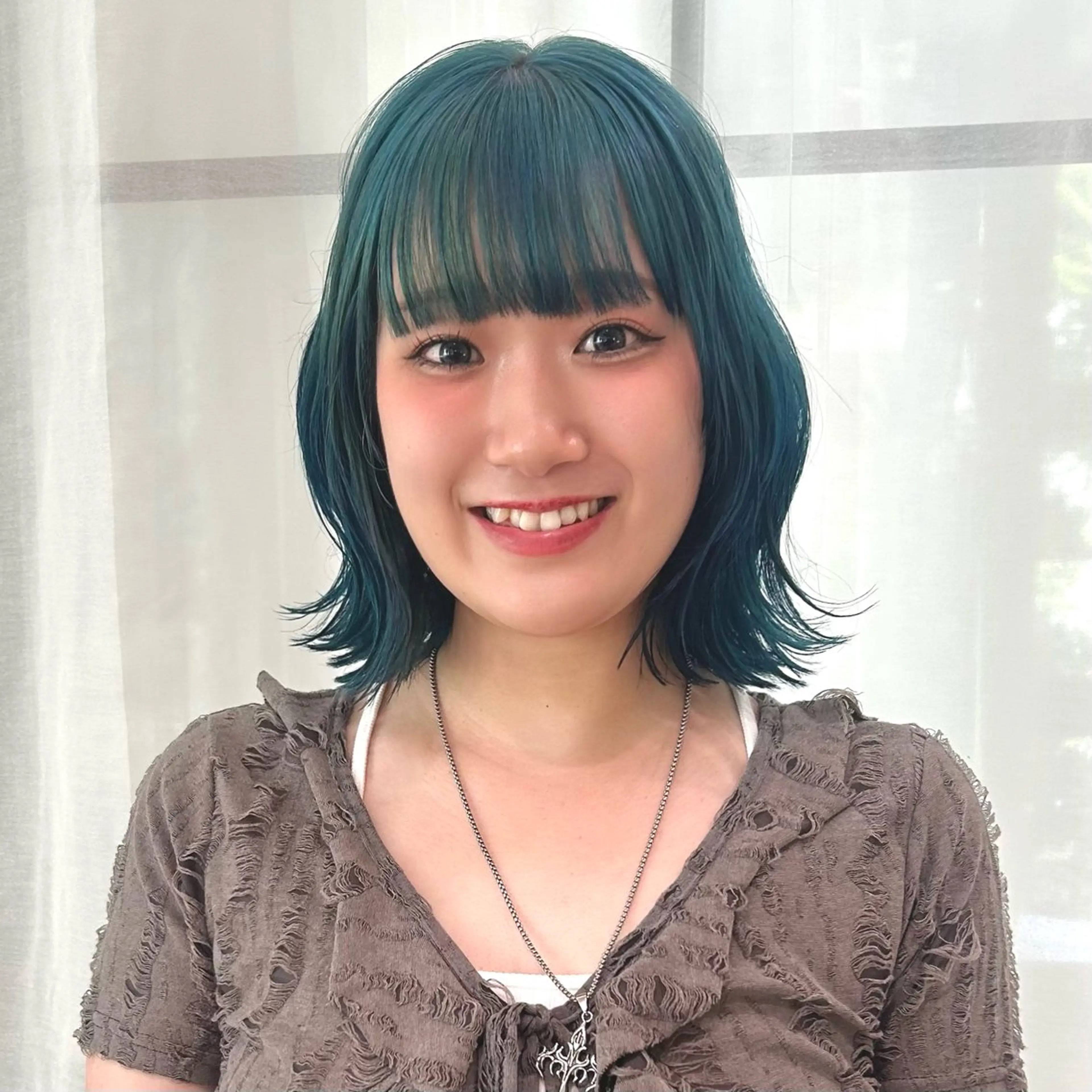 ミディアム カラー 切りっぱなしボブ ボブ ヘアカラー ボブレイヤー/ ブリーチ/miyuuのヘアスタイル