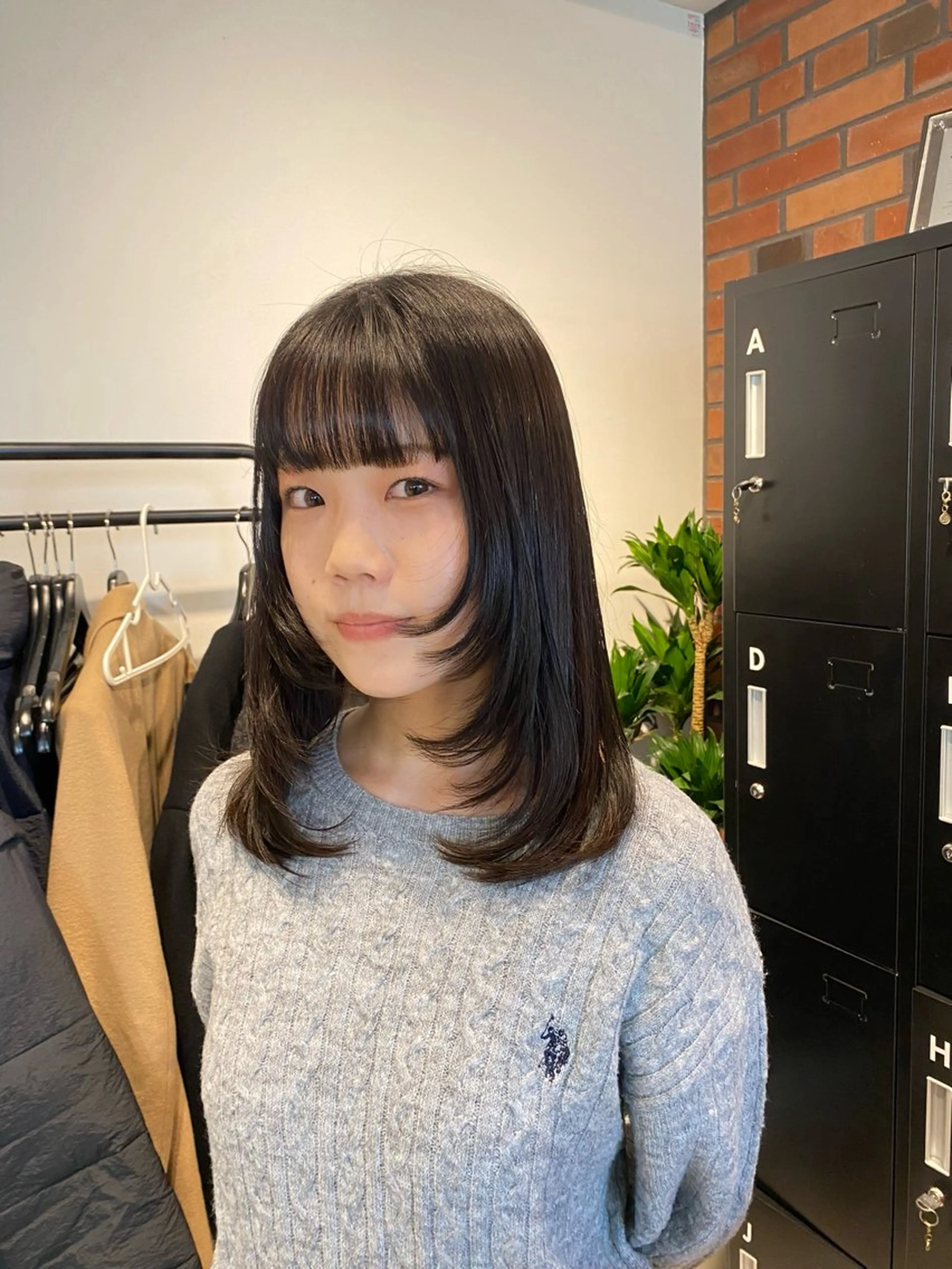 ミディアム 顔まわりレイヤー レイヤーカット カット URBAN.名駅/ 名富小姫のヘアスタイル